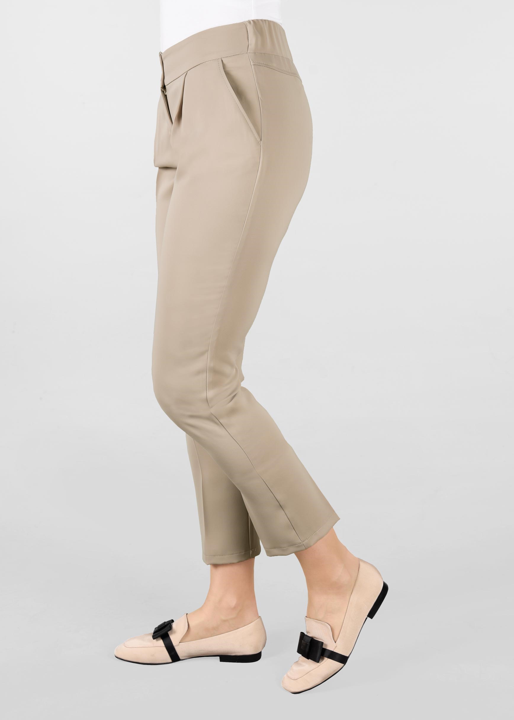 Tesettür giyim BEJ PİLE DETAYLI CEPLİ PANTOLON 7292