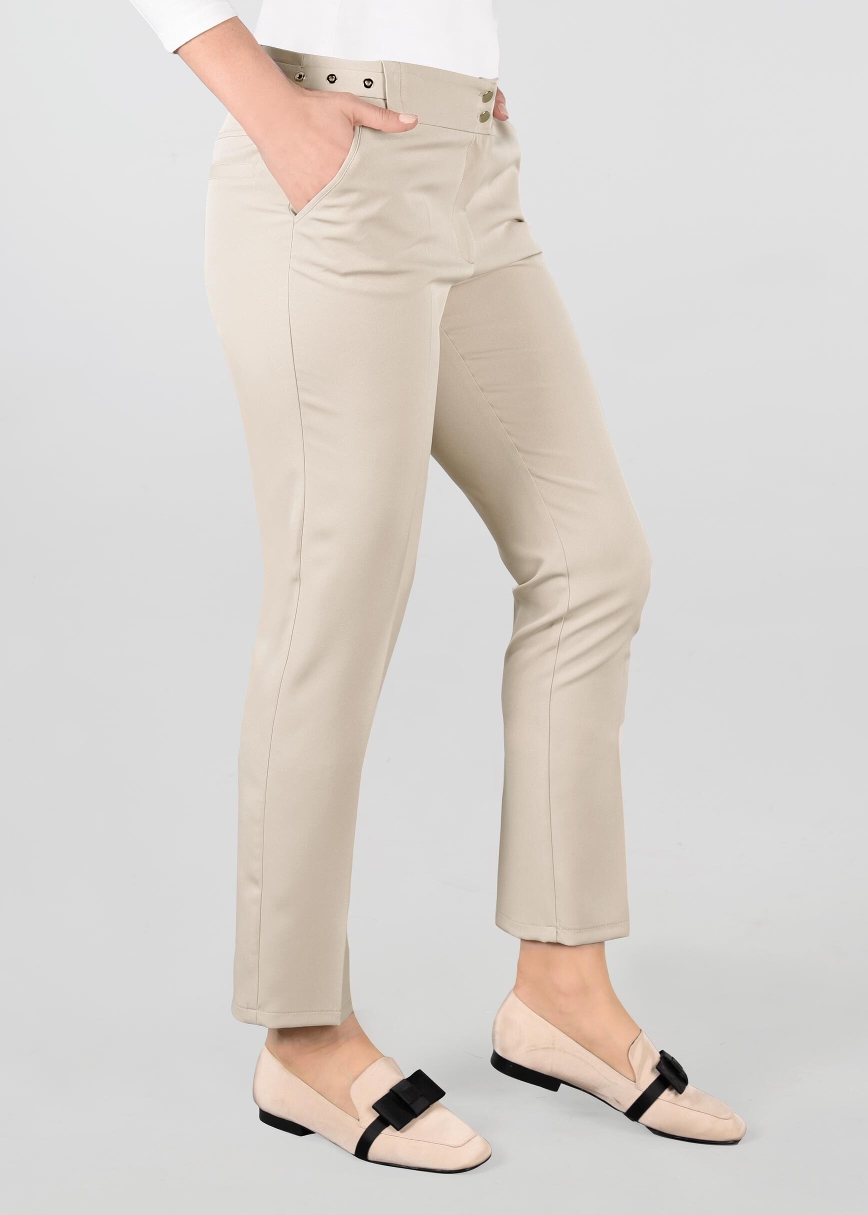 Tesettür giyim BEJ BEL KISMI KUŞGÖZÜ DETAYLI PANTOLON 7307