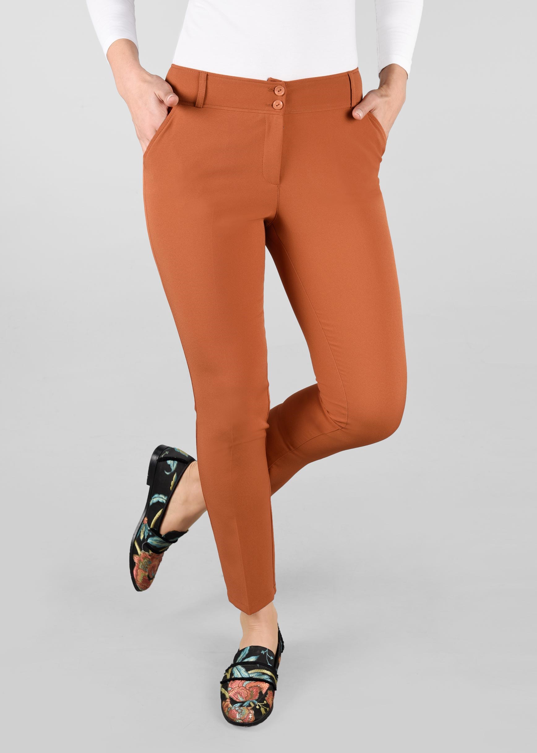 Tesettür giyim TURUNCU BORU PAÇA PANTOLON 7309