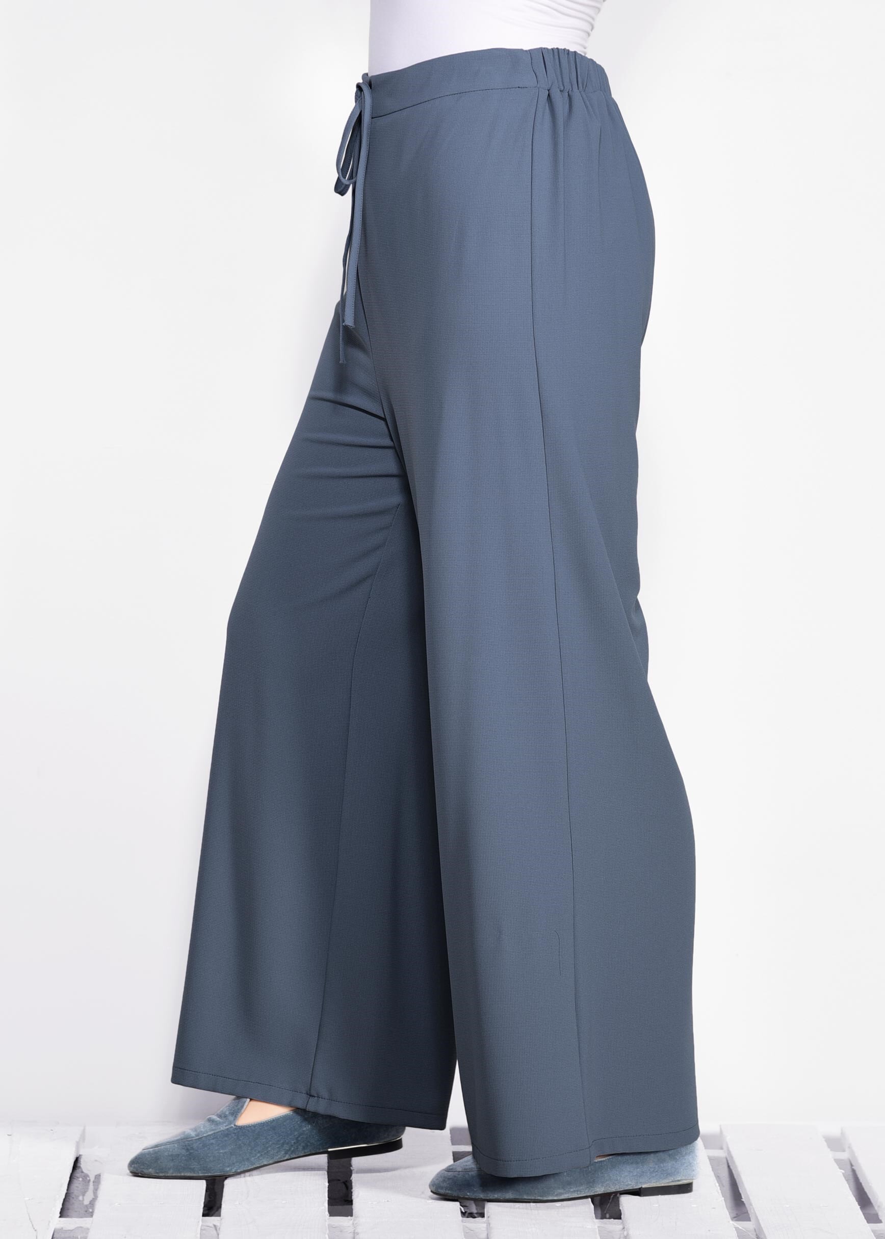 Tesettür giyim MAVİ BELİ LASTİKLİ BAĞCIKLI BOL KESİM PANTOLON 7311