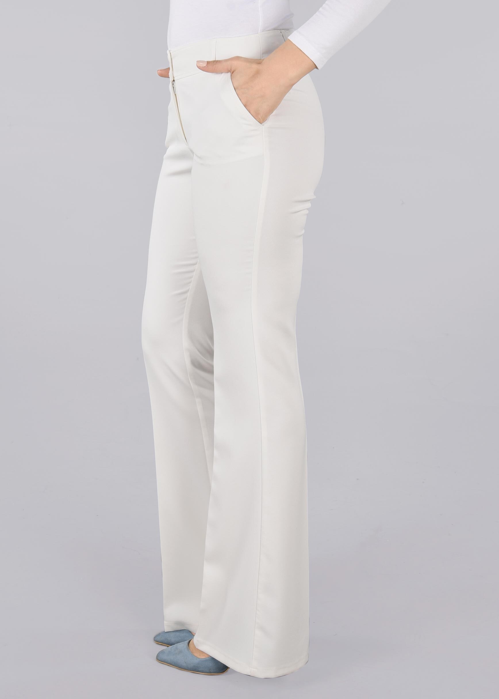 Tesettür giyim BEYAZ BOL PAÇA KUMAŞ PANTOLON 7319