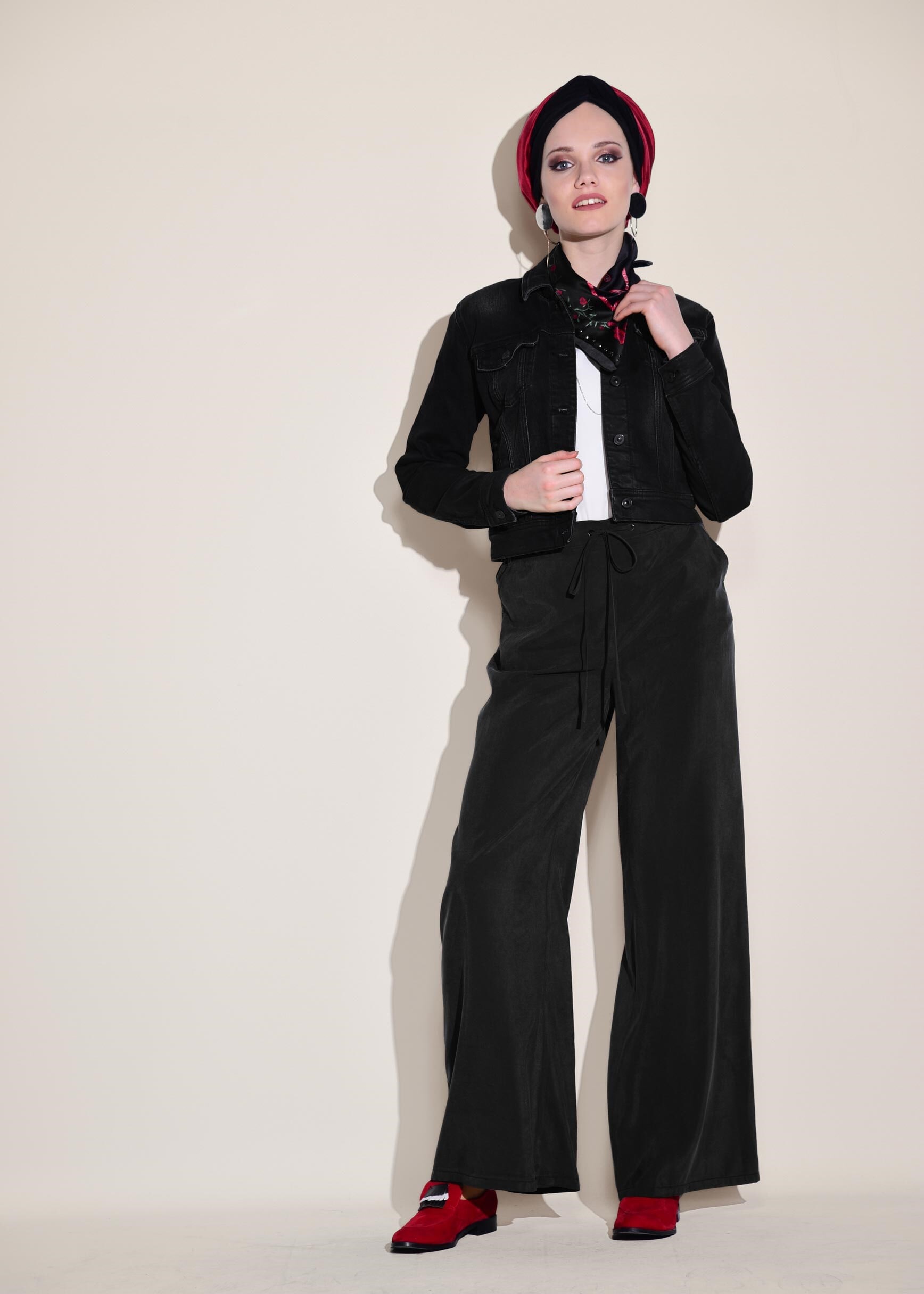 Tesettür giyim SİYAH YÜKSEL BEL BAĞCIKLI PANTOLON 7327