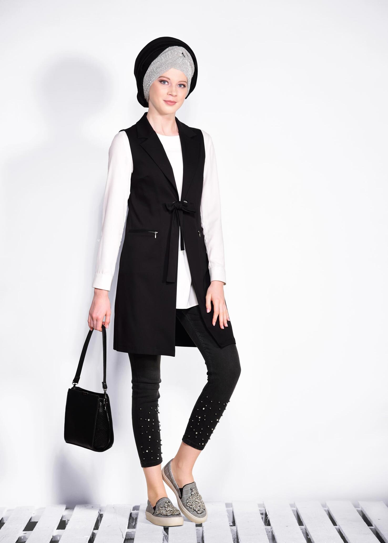 Tesettür giyim SİYAH İNCİ İŞLEMELİ DENİM PANTOLON 7335