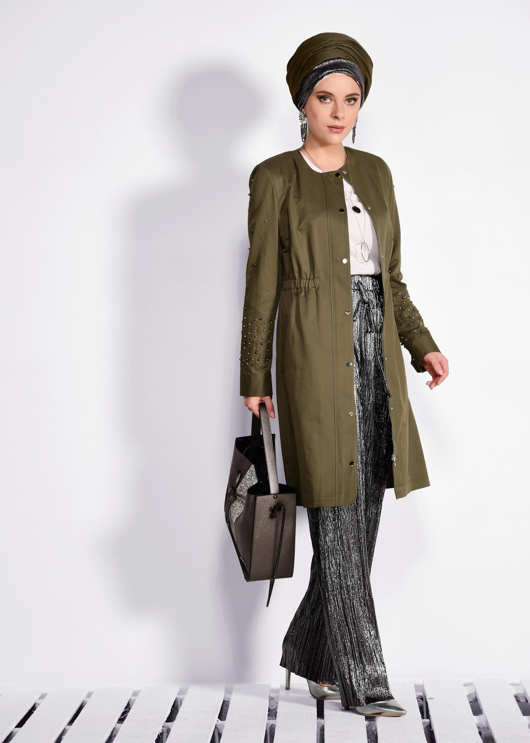 Tesettür giyim GÜMÜŞ PİLİSELİ IŞILTILI PANTOLON 7345