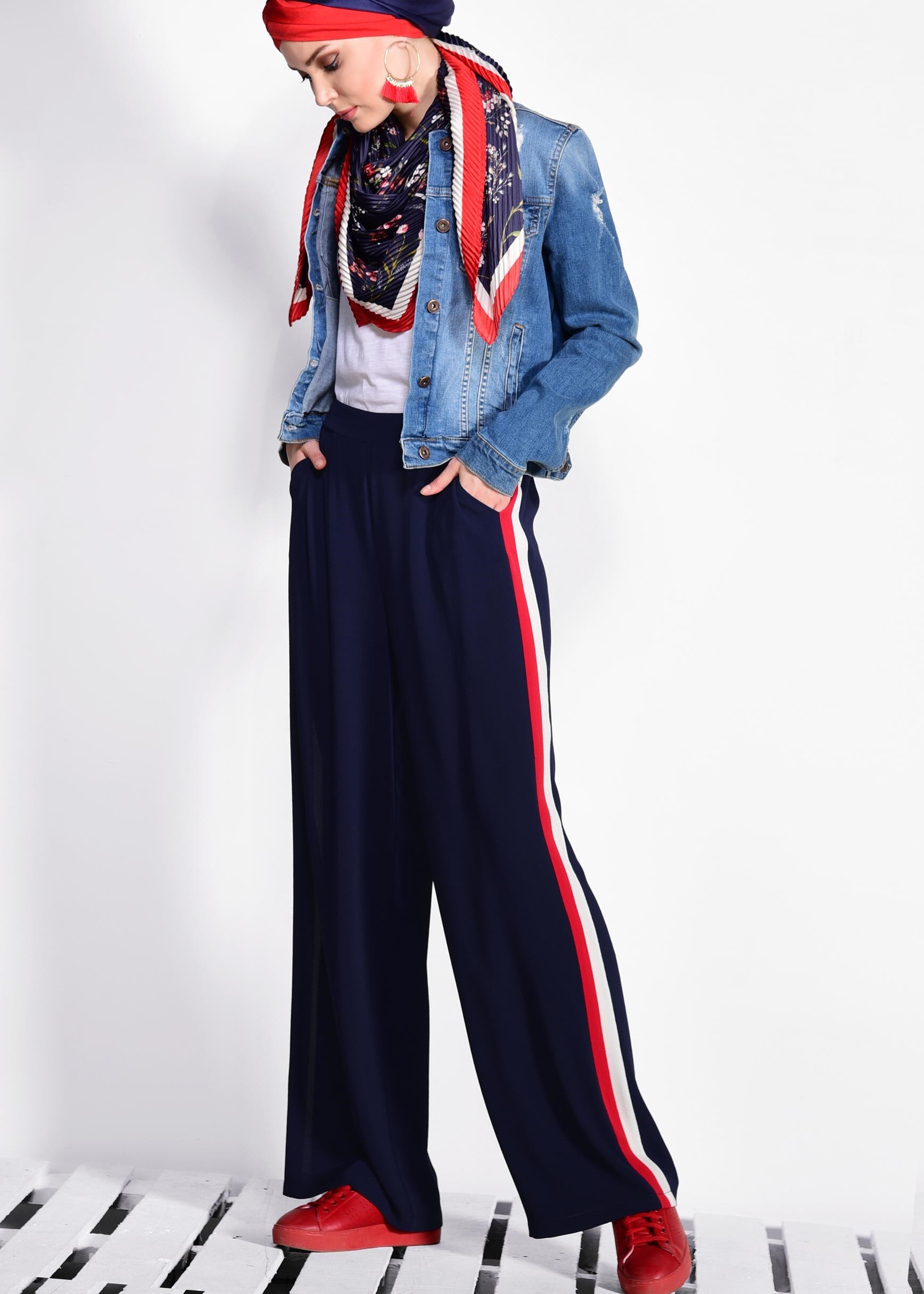 Tesettür giyim LACİVERT ŞERİT DETAYLI PANTOLON 7361