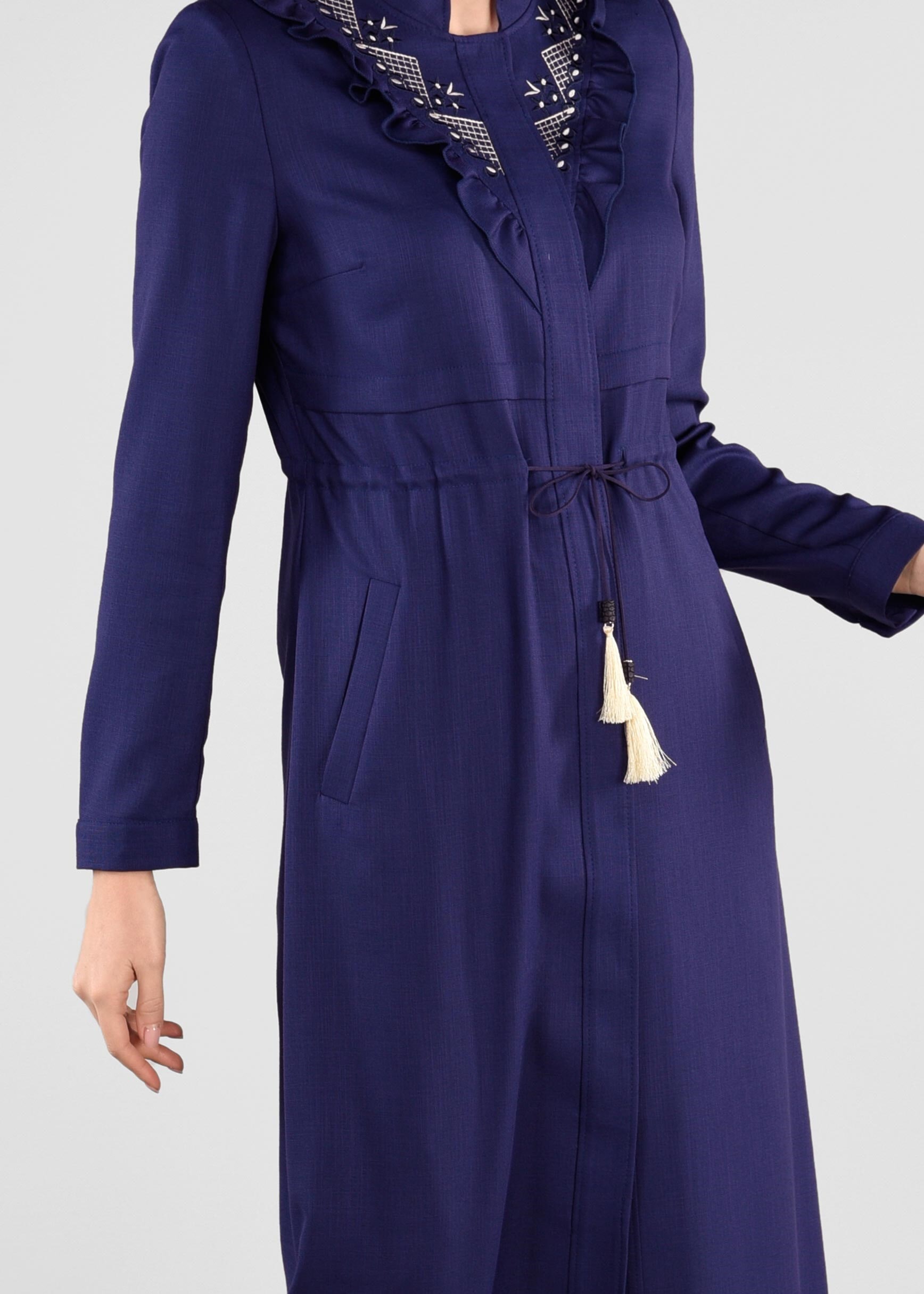 Tesettür giyim LACİVERT YAKASI FIRFIRLI VE BELİ BÜZGÜLÜ PARDESÜ 1193 