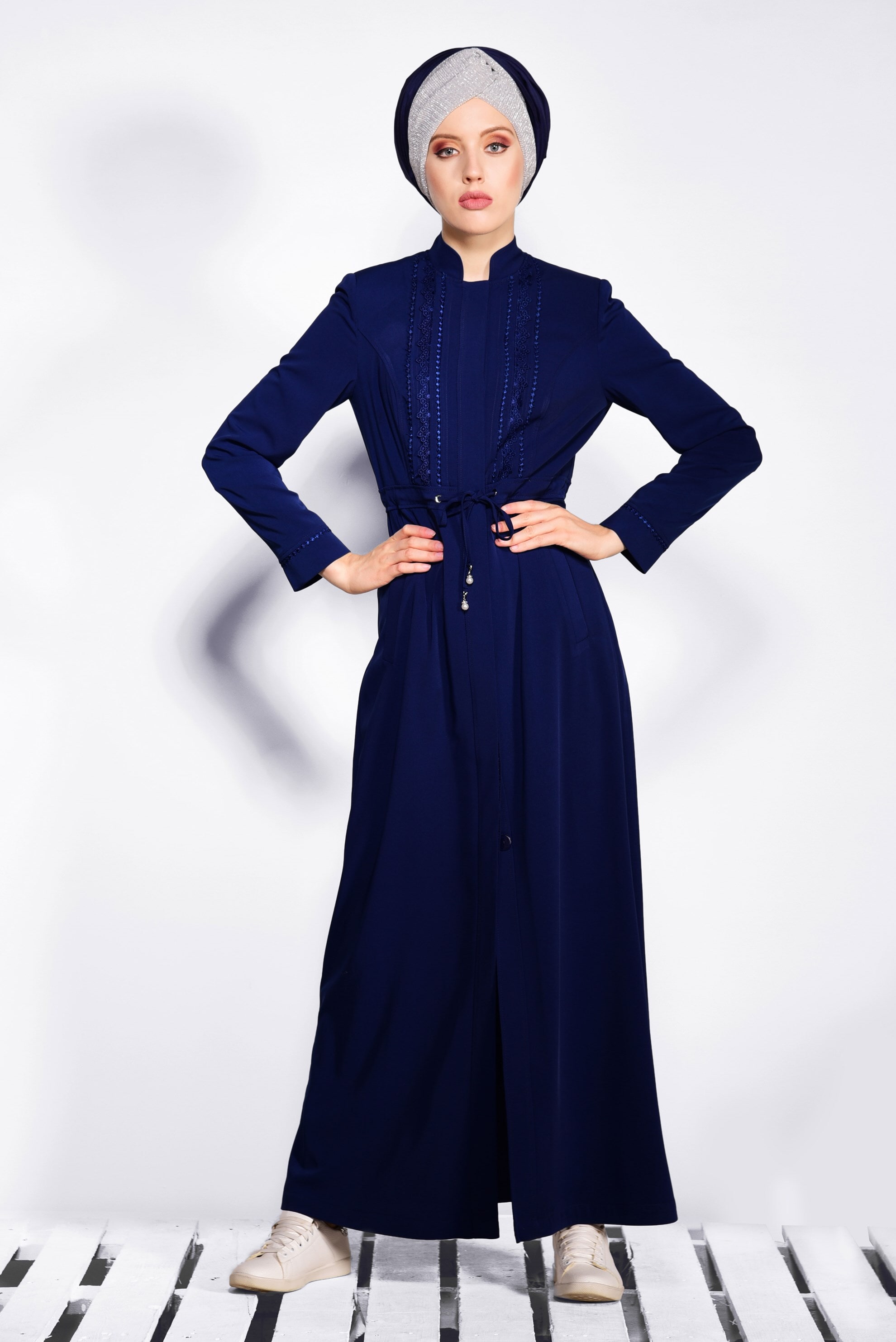 Tesettür giyim LACİVERT BELİ BÜZGÜLÜ HAKİM YAKA PARDESÜ 1212 