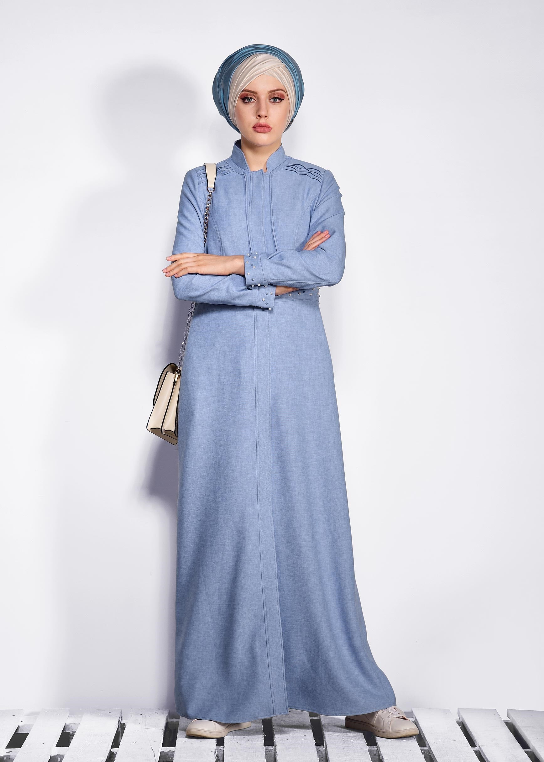 Tesettür giyim MAVİ İNCİ İŞLEMELİ PARDESÜ 1227