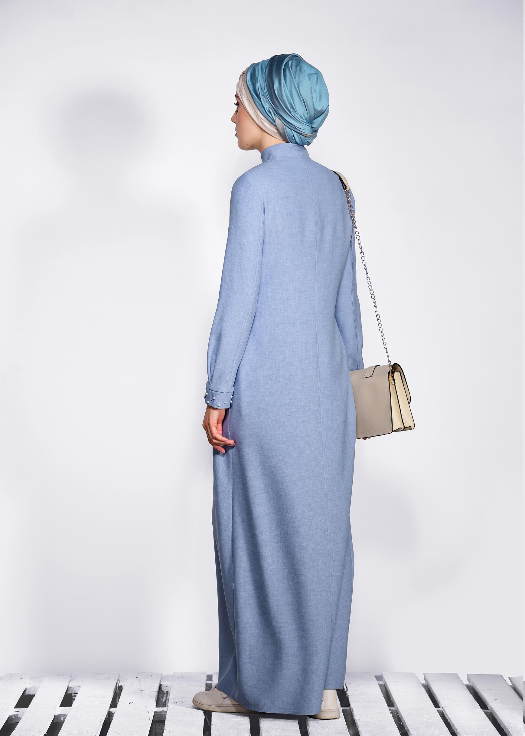 Tesettür giyim MAVİ İNCİ İŞLEMELİ PARDESÜ 1227