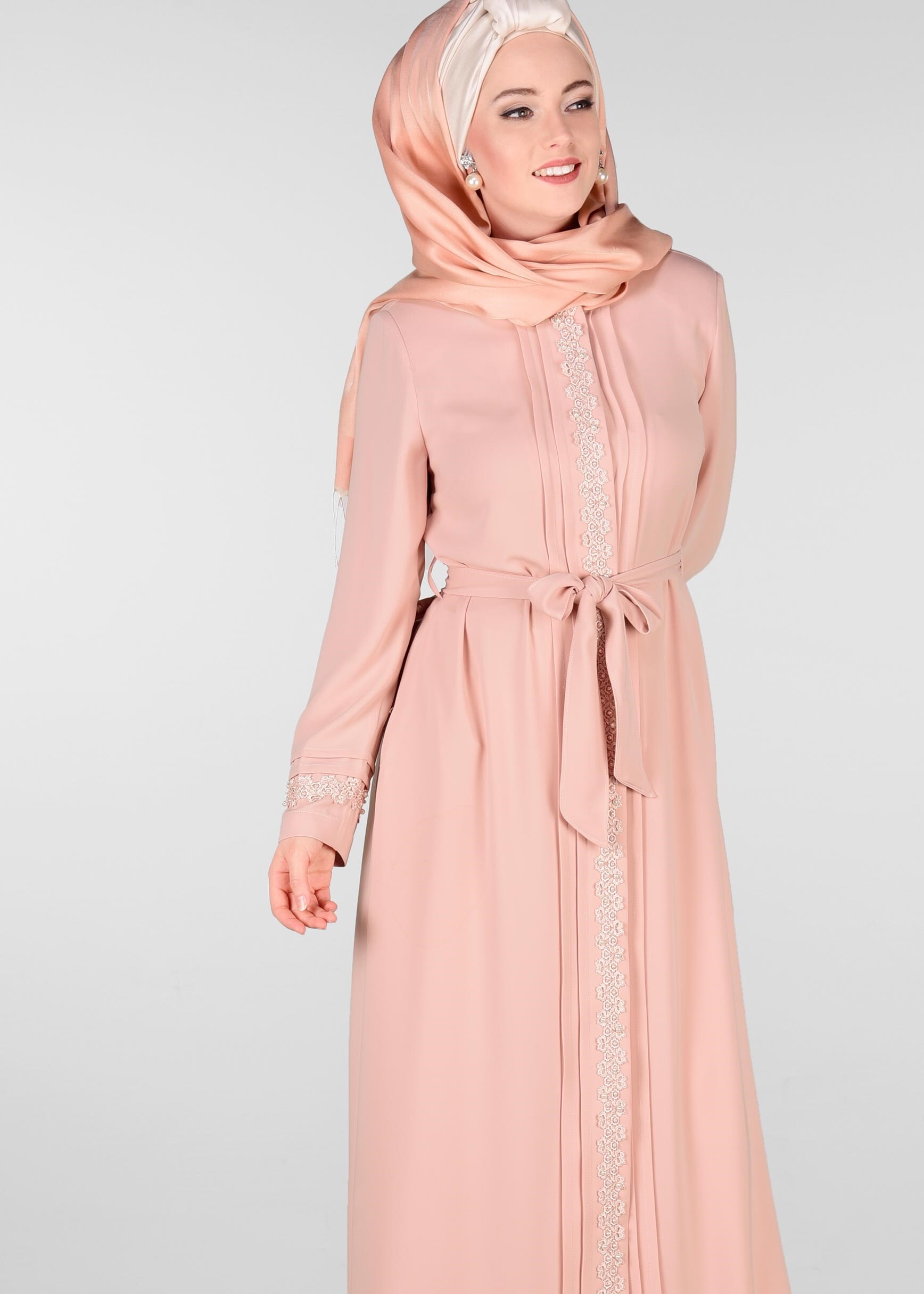 Tesettür giyim PUDRA NAKIŞLI KUŞAKLI PARDESÜ 1229