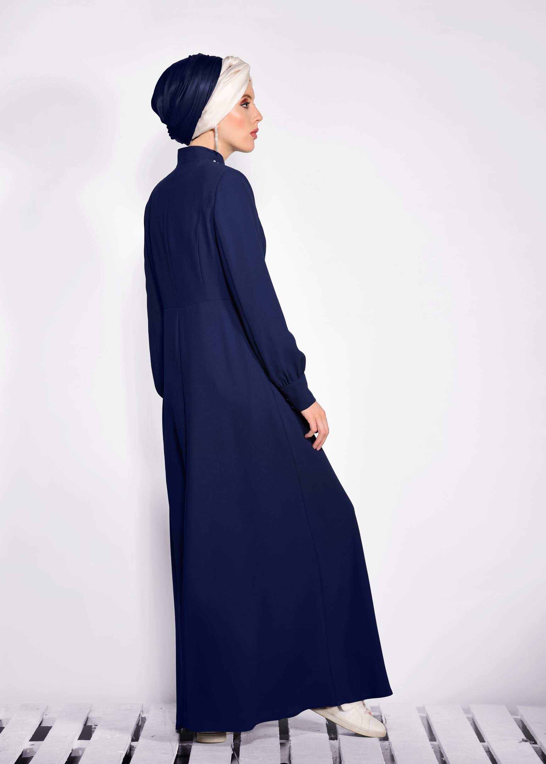 Tesettür giyim LACİVERT NAKIŞLI PARDESÜ 1234