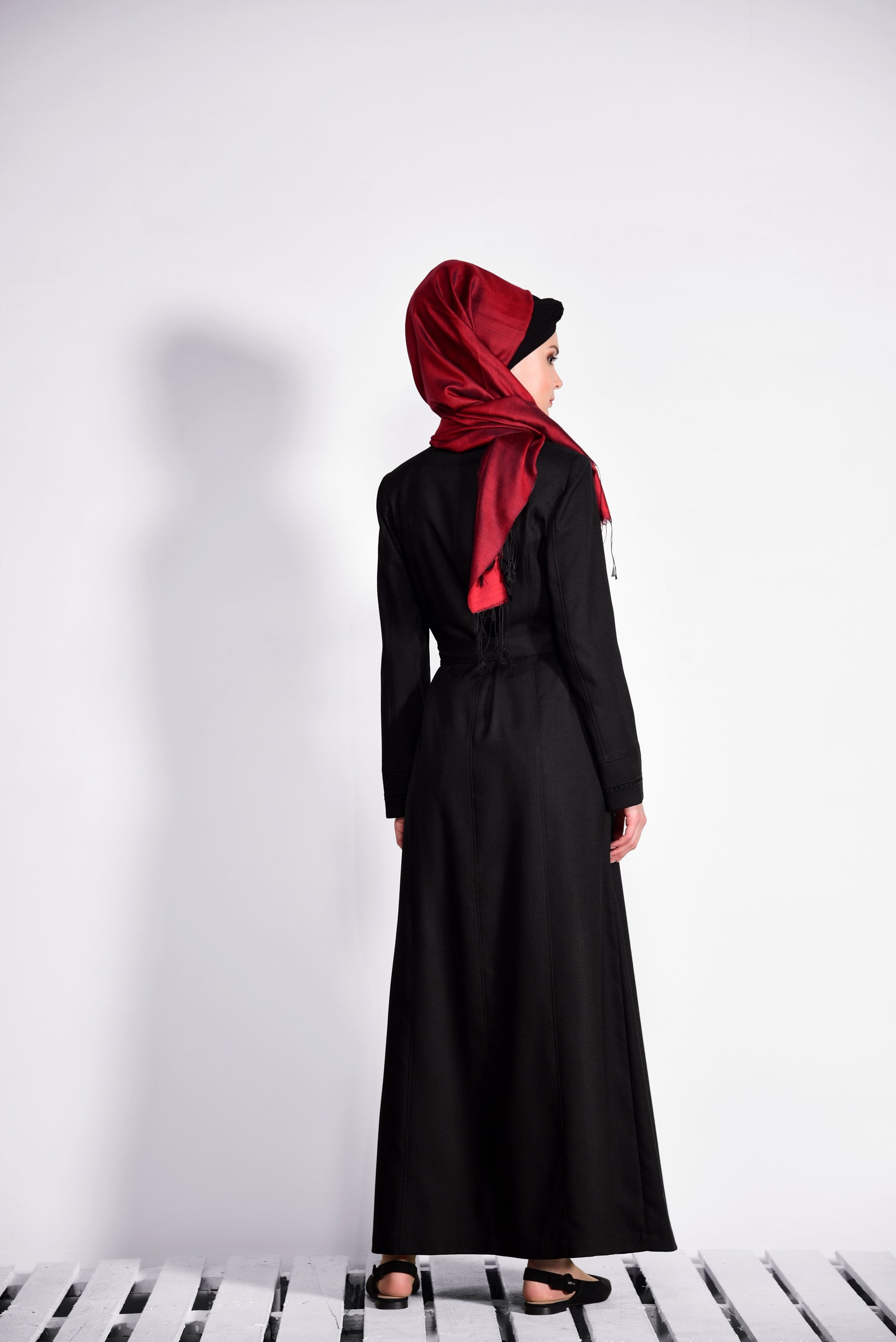 Tesettür giyim SİYAH FERMUARLI KUŞAKLI PARDESÜ 1238