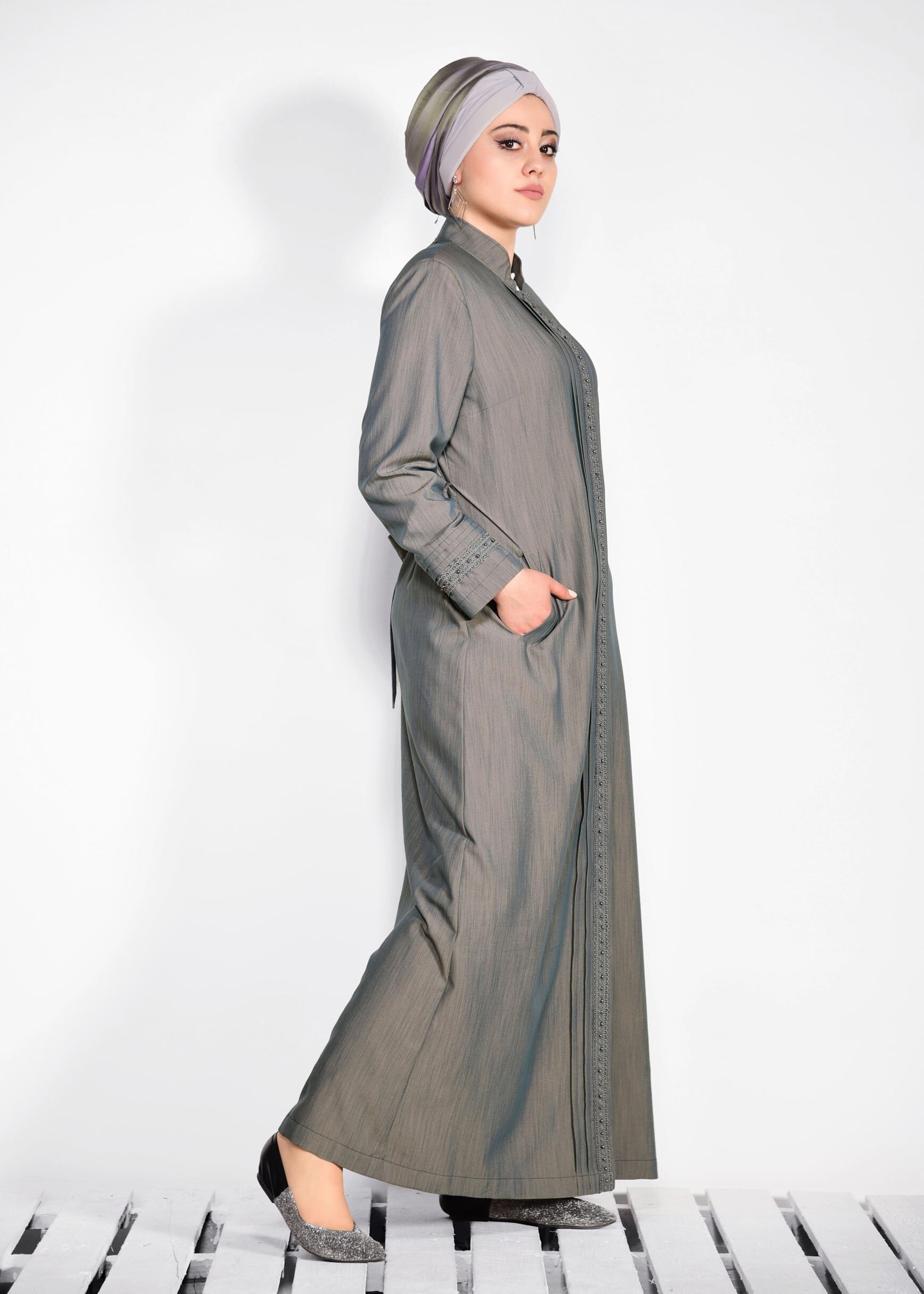 Tesettür giyim MAVİ BONCUK DETAYLI PARDESÜ 1247