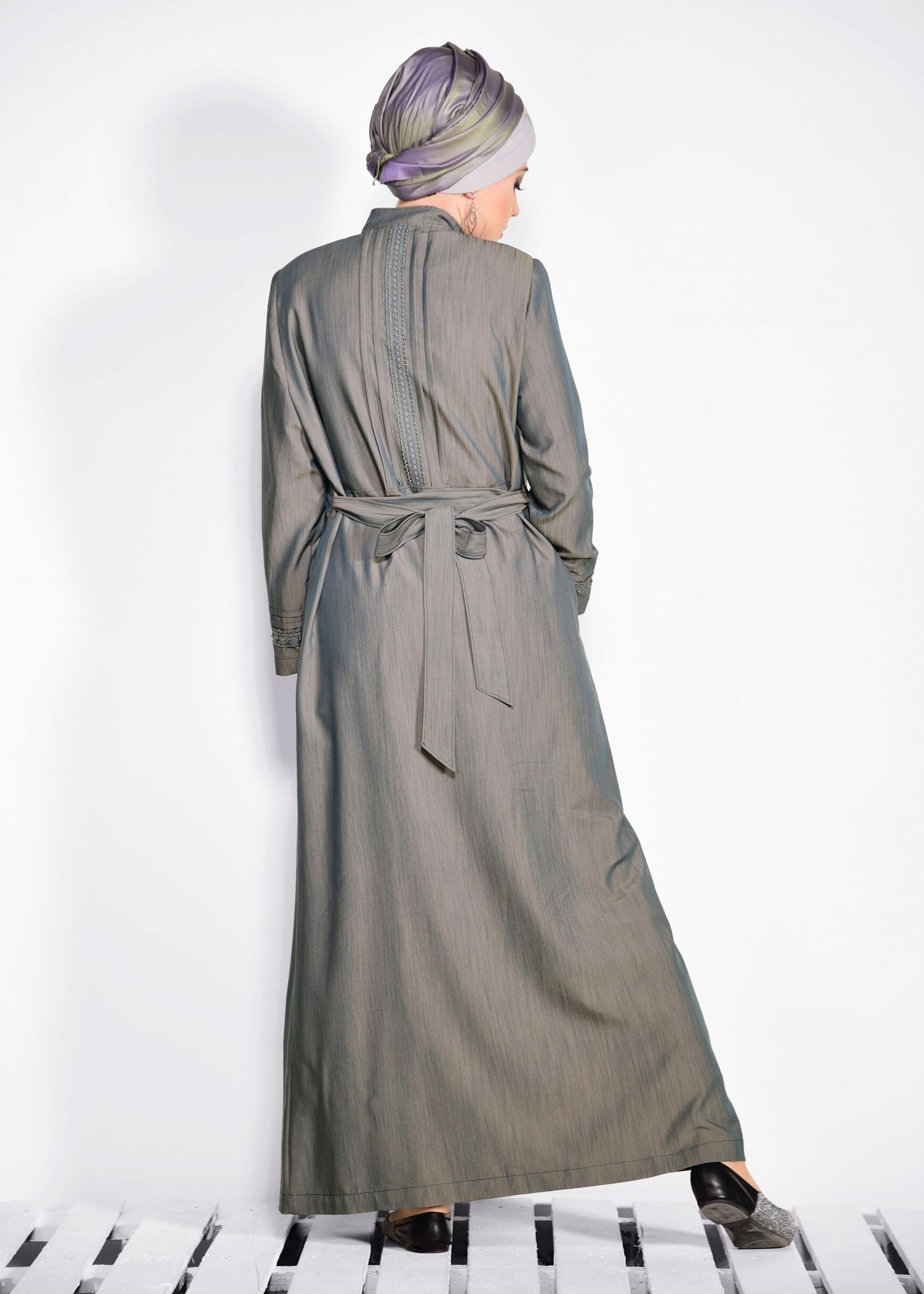 Tesettür giyim MAVİ BONCUK DETAYLI PARDESÜ 1247