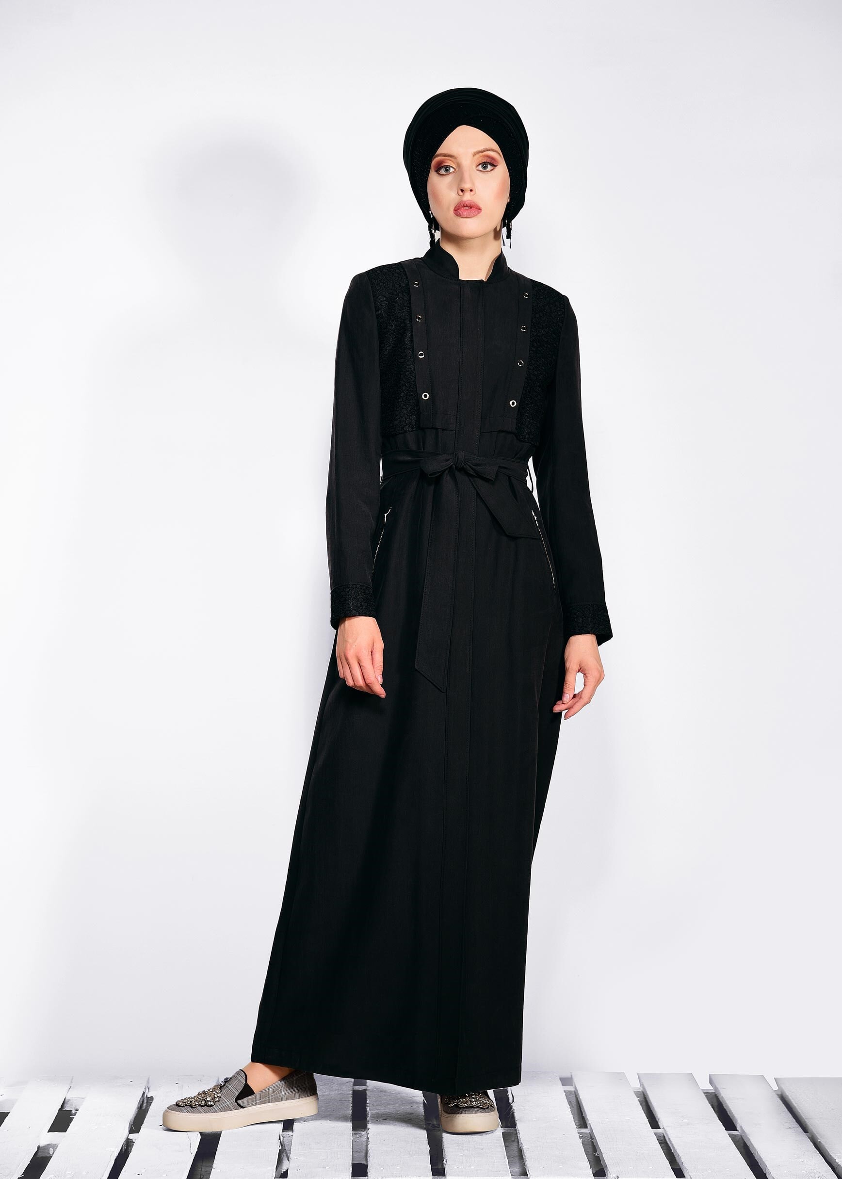 Tesettür giyim SİYAH KUŞGÖZÜ DETAYLI PARDESÜ 1253