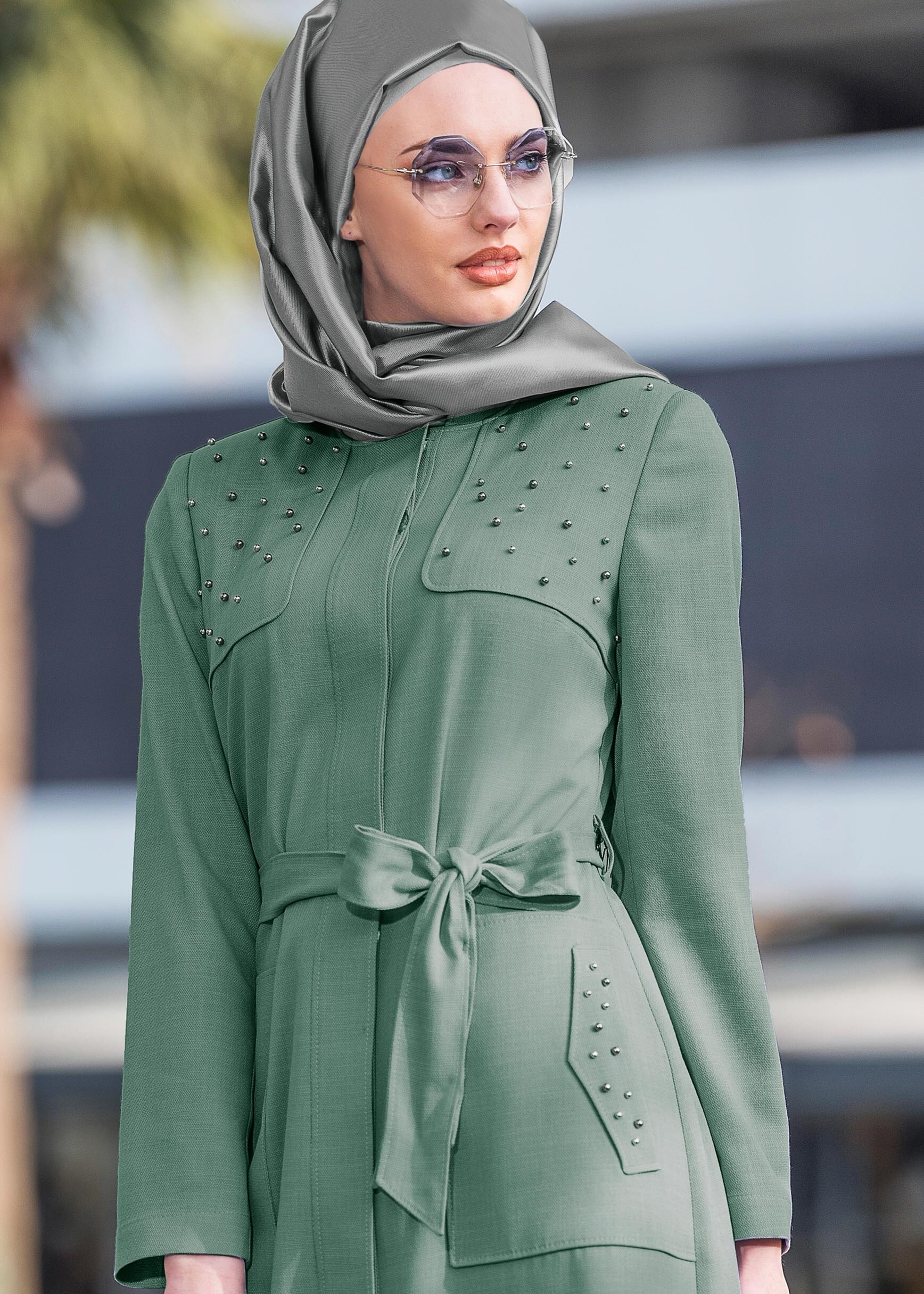 Tesettür giyim YEŞİL BONCUK İŞLEMELİ KUŞAKLI PARDESÜ 1254