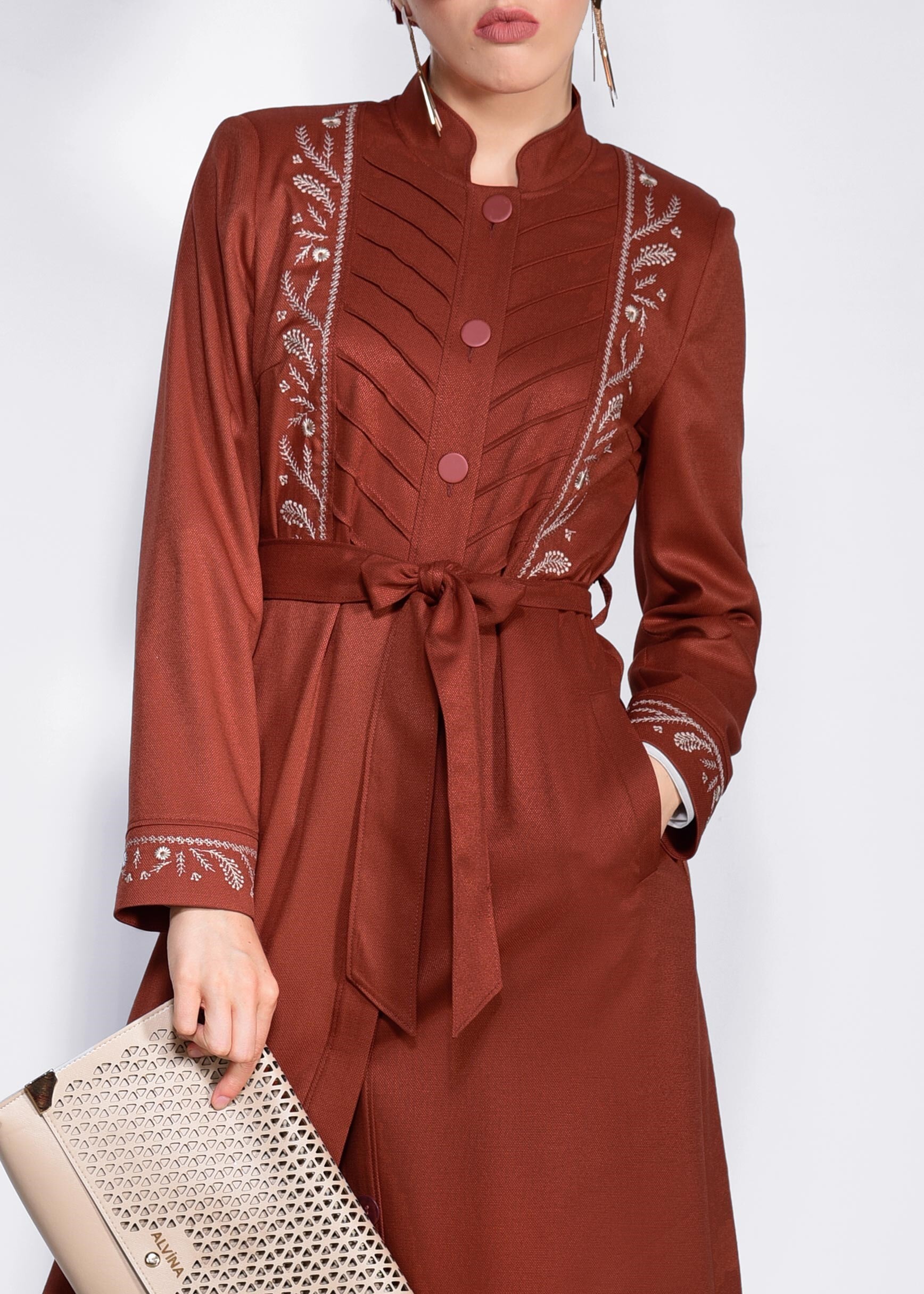 Tesettür giyim TURUNCU HAKİM YAKA NAKIŞLI PARDESÜ 1257 