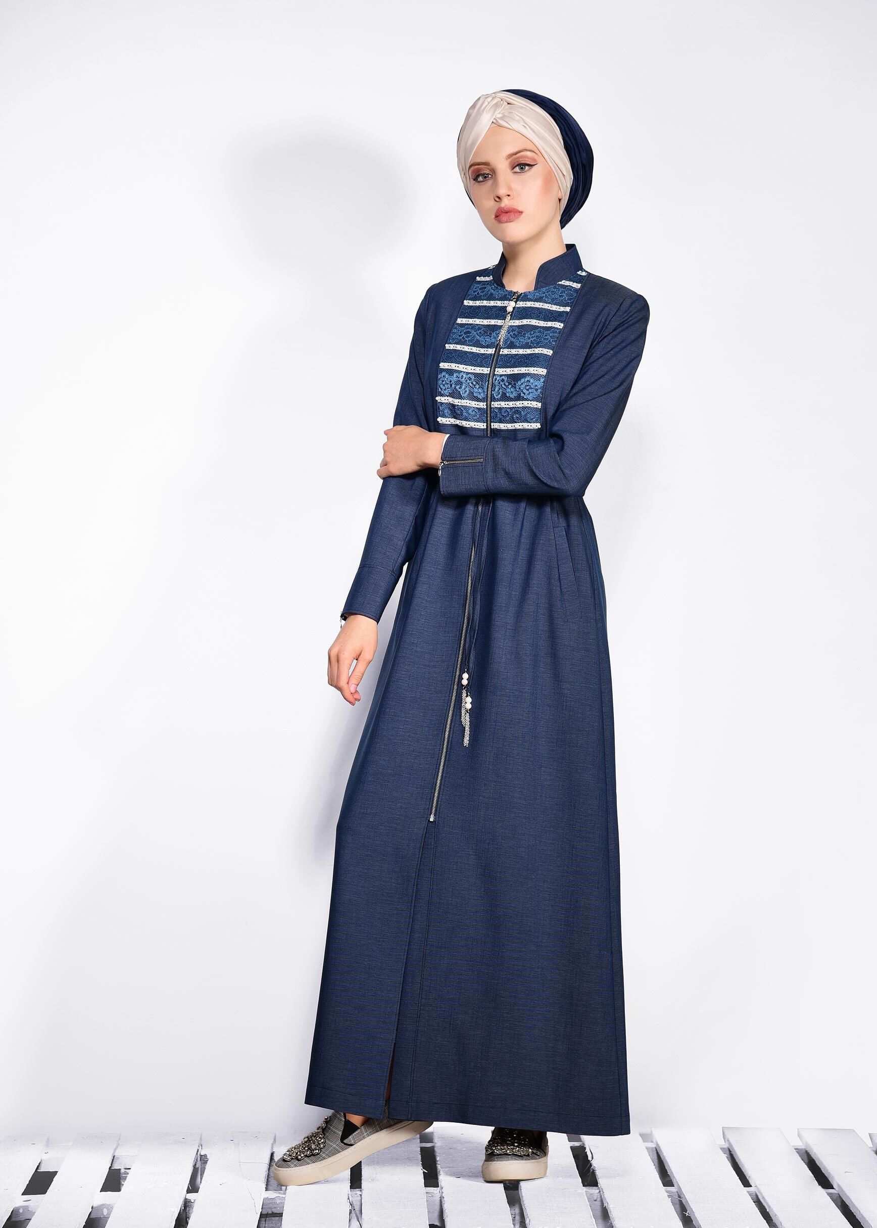 Tesettür giyim LACİVERT FERMUARLI GÜPÜR DETAYLI PARDESÜ 1262