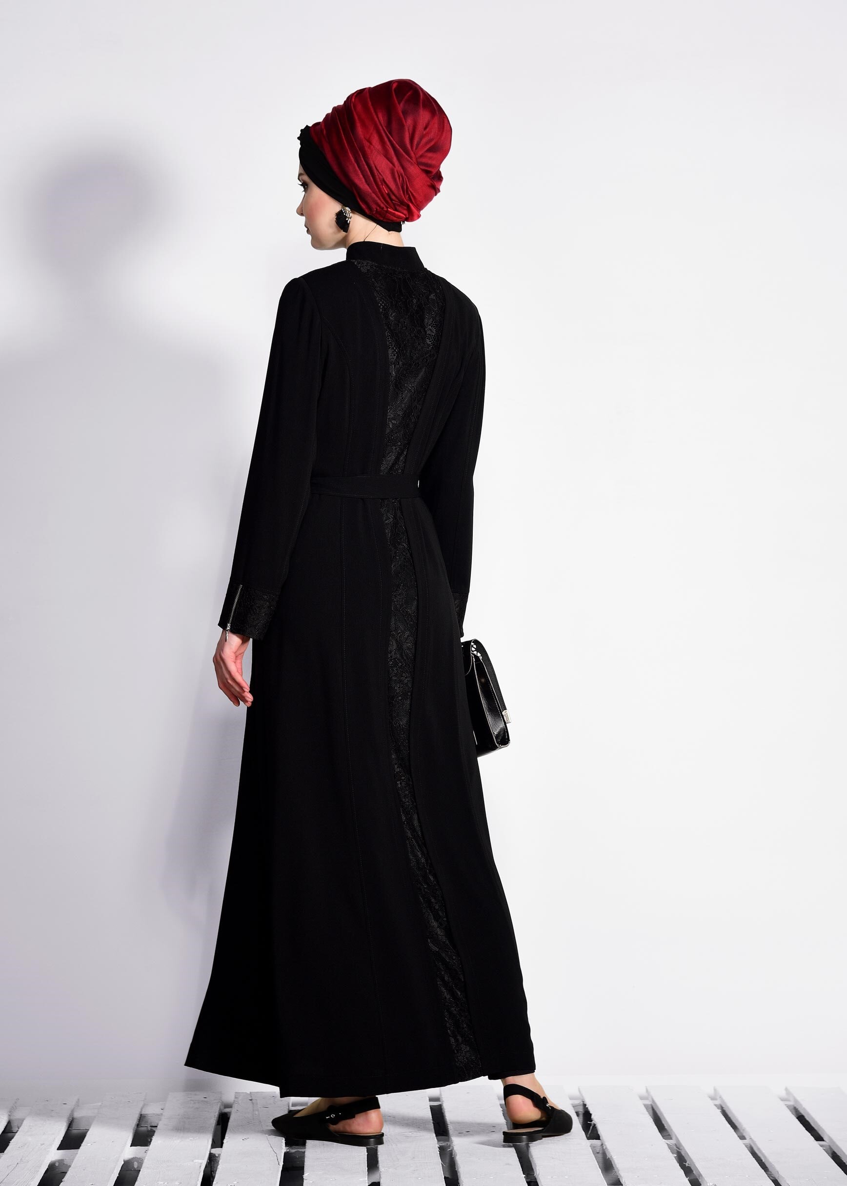 Tesettür giyim SİYAH GÜPÜR DETAYLI DÜĞMELİ PARDESÜ 1264