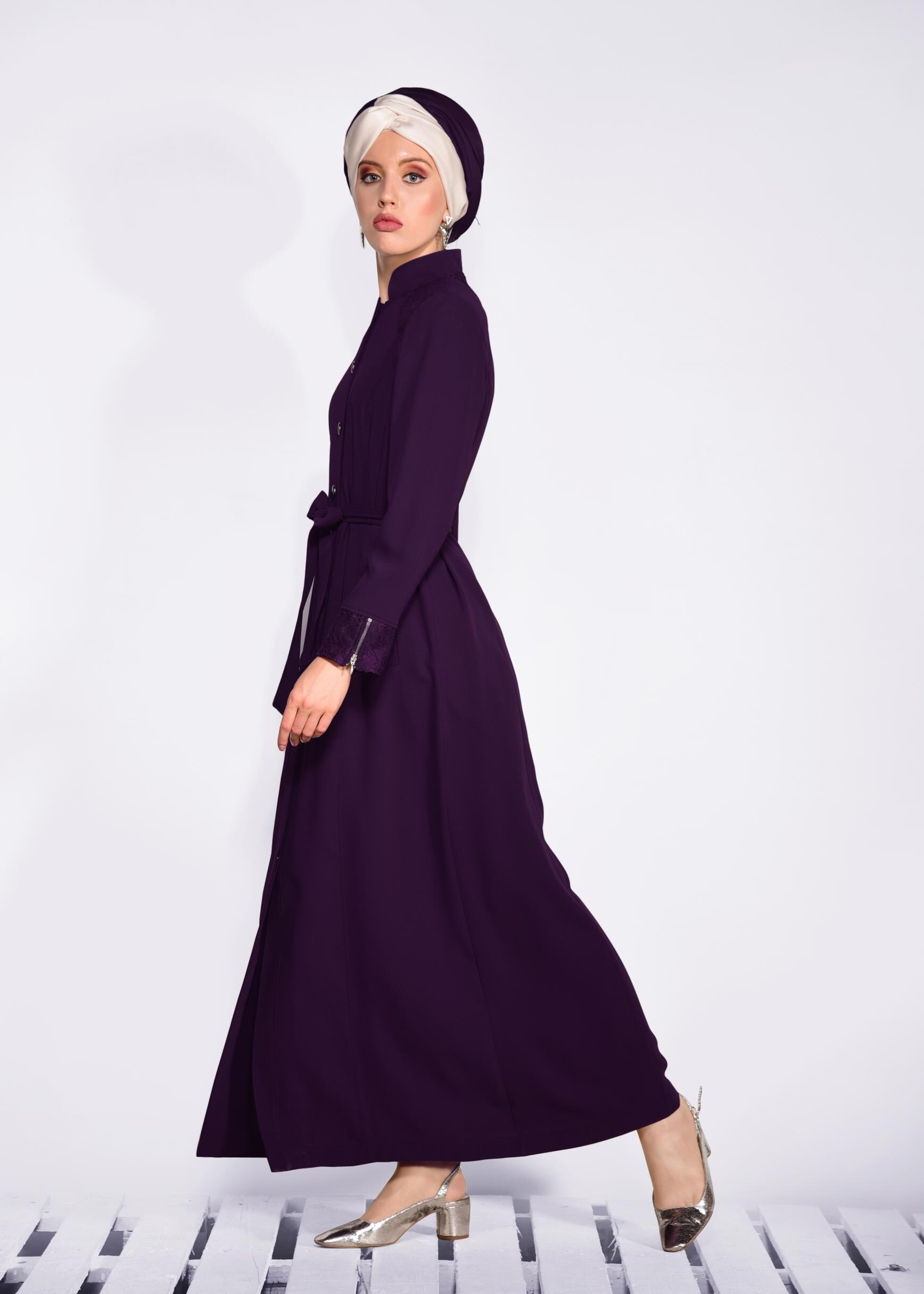 Tesettür giyim MOR GÜPÜR DETAYLI DÜĞMELİ PARDESÜ 1264