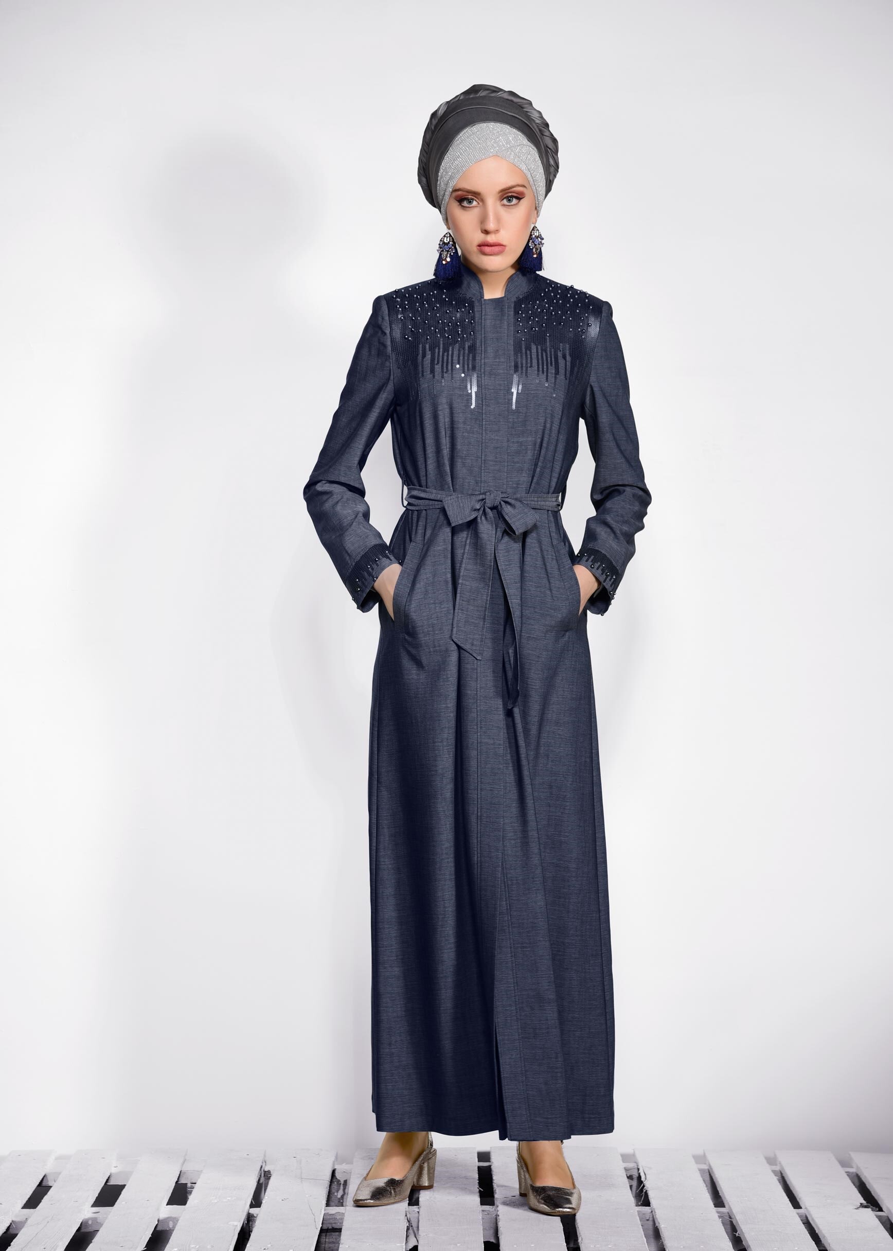 Tesettür giyim LACİVERT PULLU BONCUKLU PARDESÜ 1276