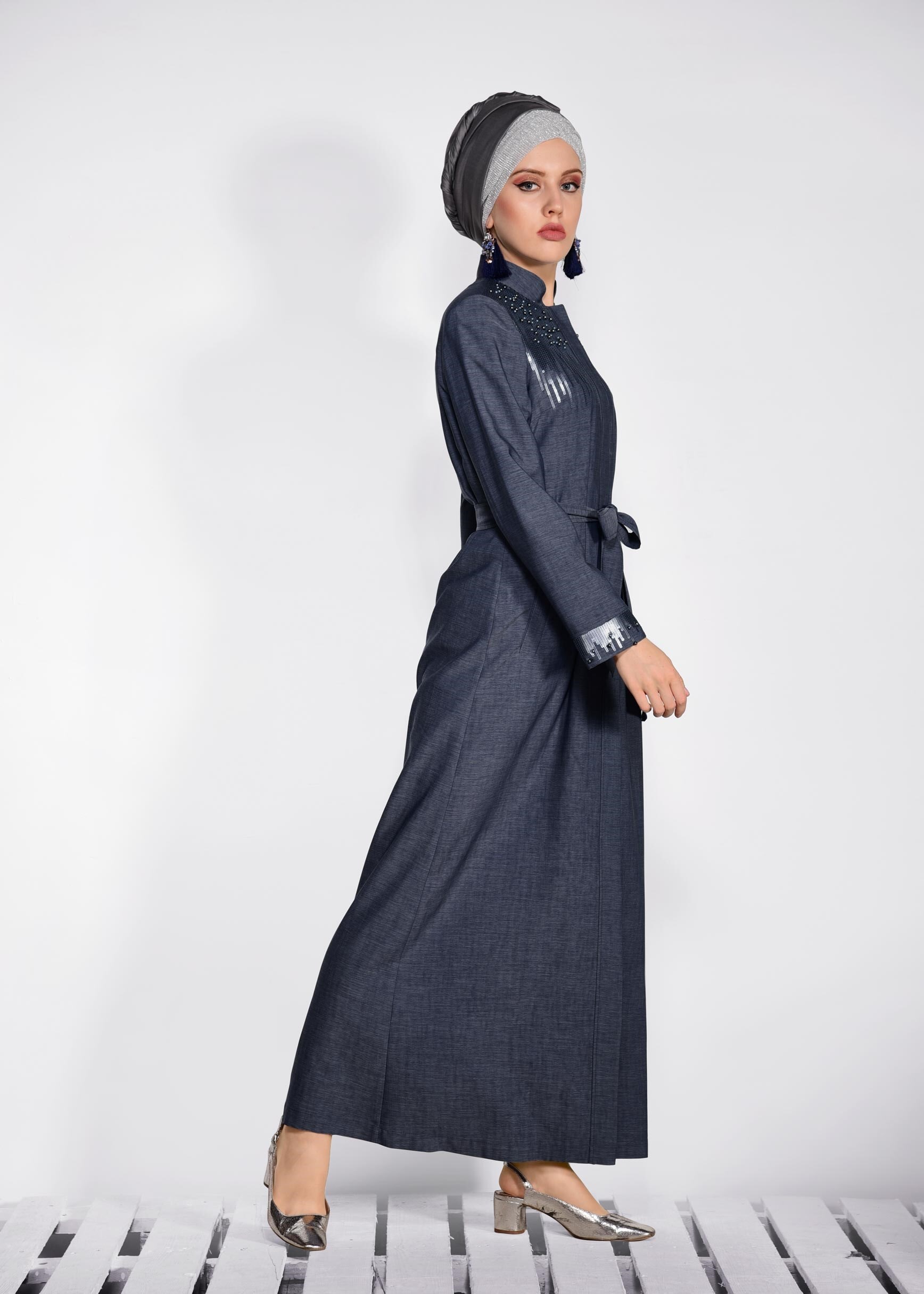 Tesettür giyim LACİVERT PULLU BONCUKLU PARDESÜ 1276