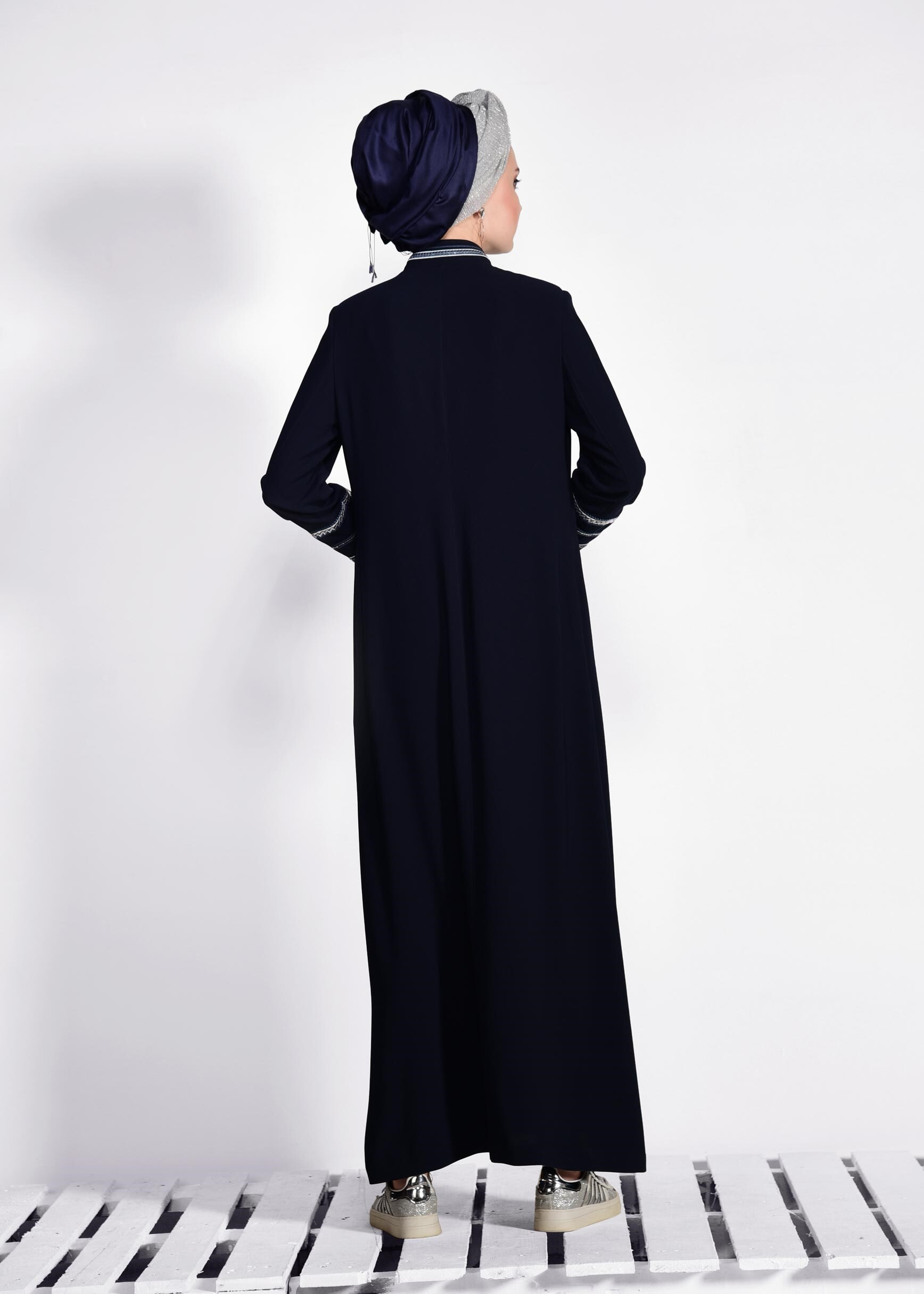 Tesettür giyim LACİVERT HAKİM YAKA PUL İŞLEMELİ PARDESÜ 1278