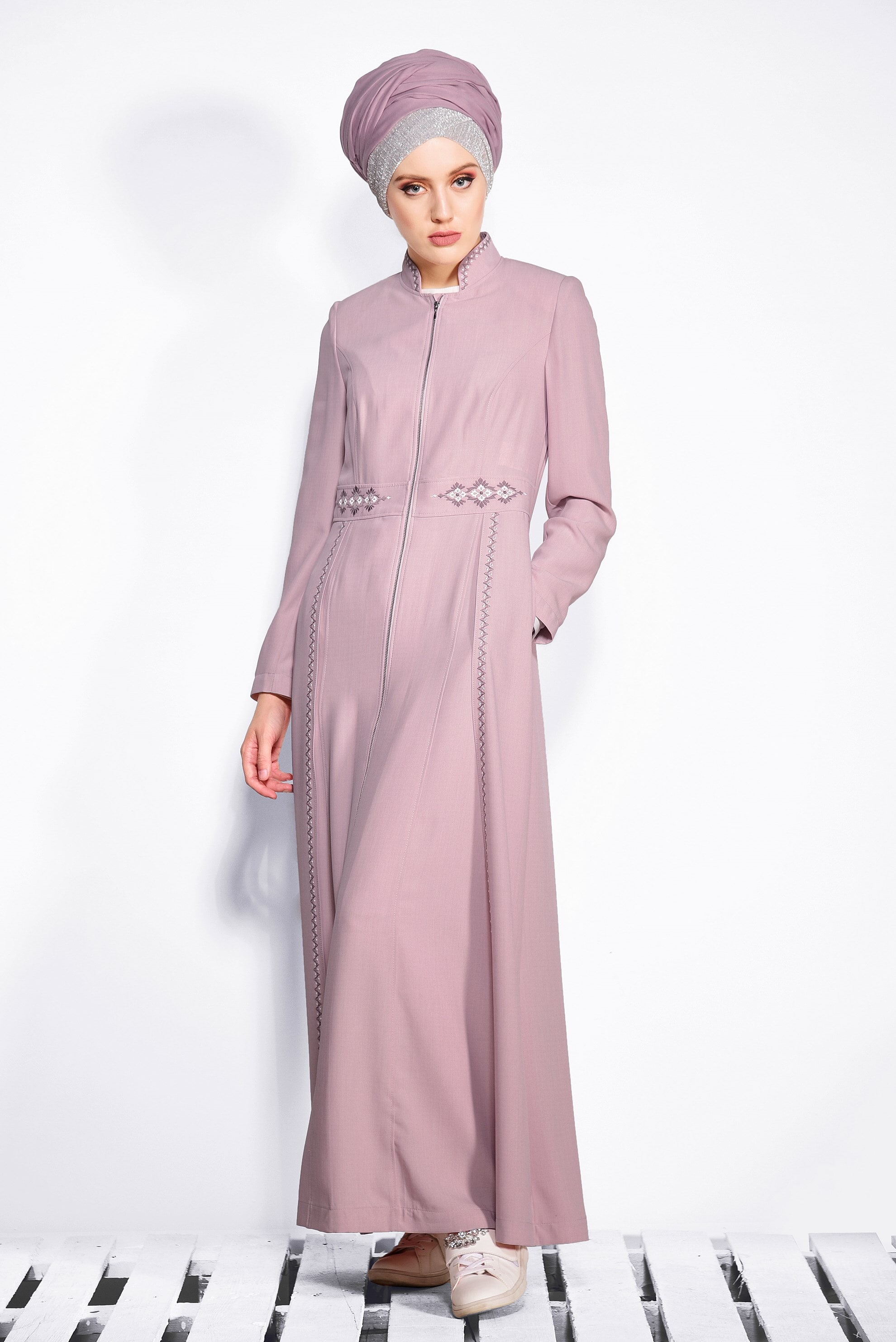 Tesettür giyim PUDRA NAKIŞ DETAYLI PARDESÜ 1280