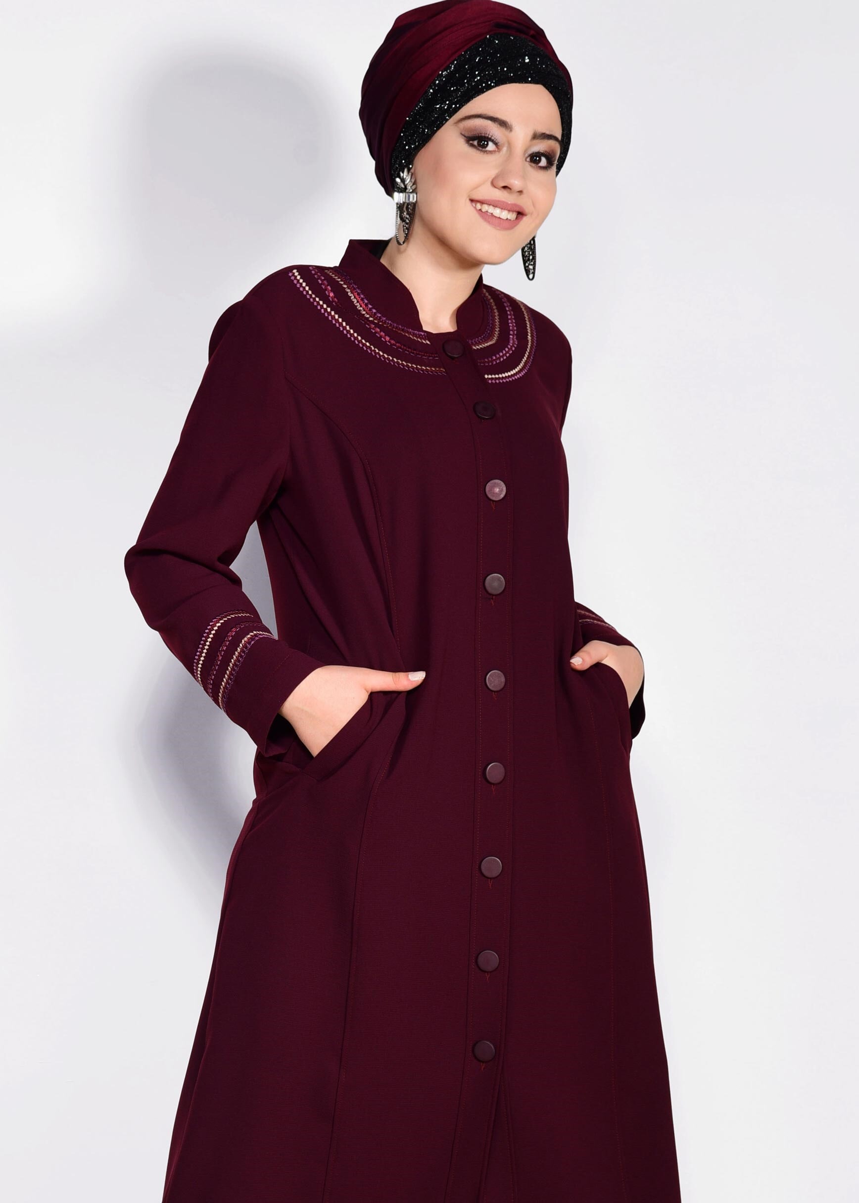 Tesettür giyim BORDO DÜĞMELİ PARDESÜ 1282