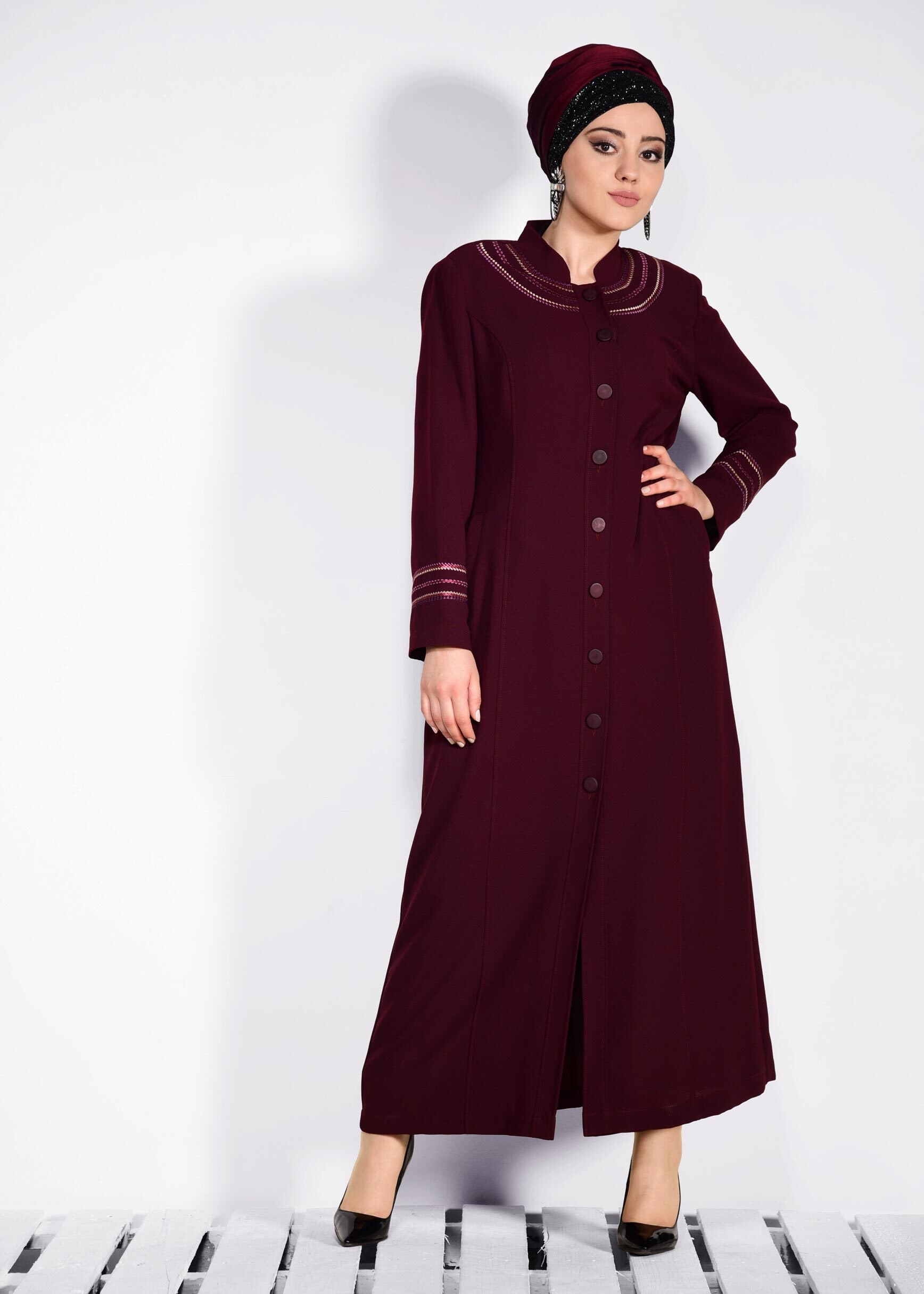 Tesettür giyim BORDO DÜĞMELİ PARDESÜ 1282