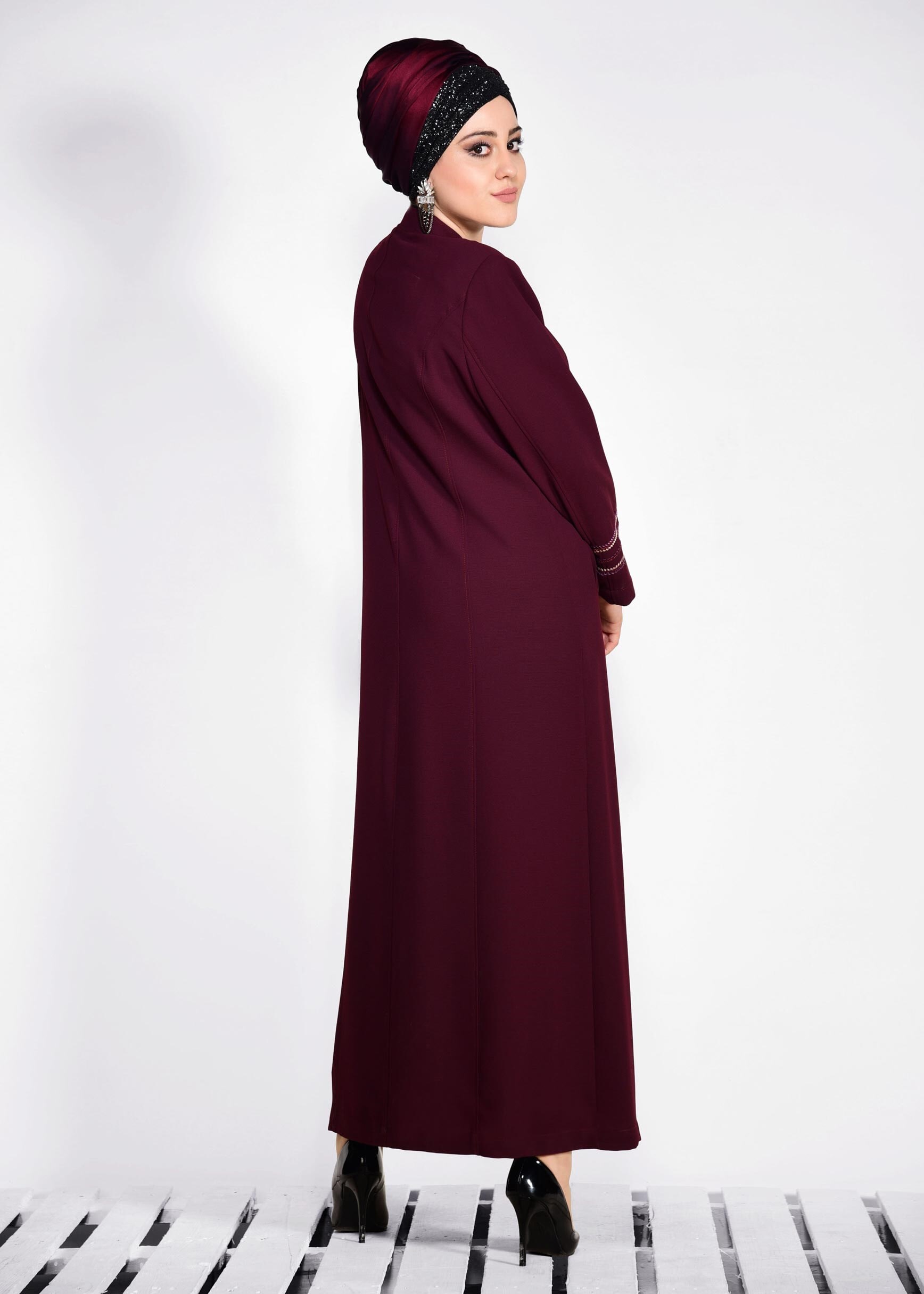 Tesettür giyim BORDO DÜĞMELİ PARDESÜ 1282