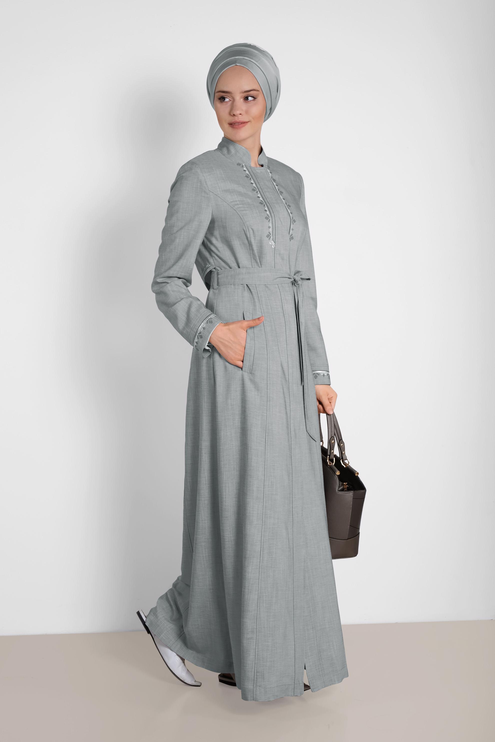 Tesettür giyim GRİ GİZLİ DÜĞMELİ KUŞAKLI PARDESÜ 1287