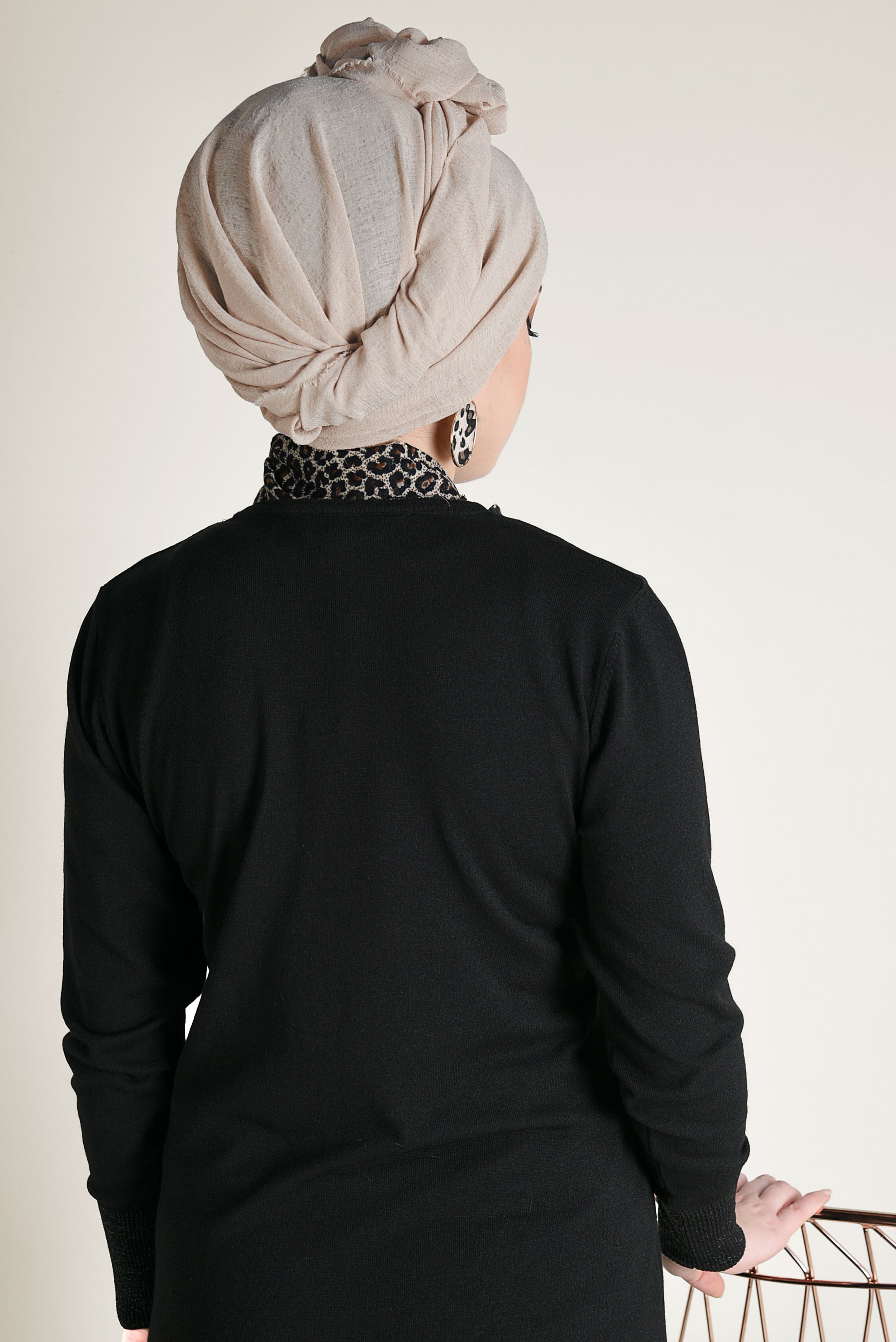 Tesettür giyim BEJ 9900 ALVİNA HİNT İPEKSİ ŞAL