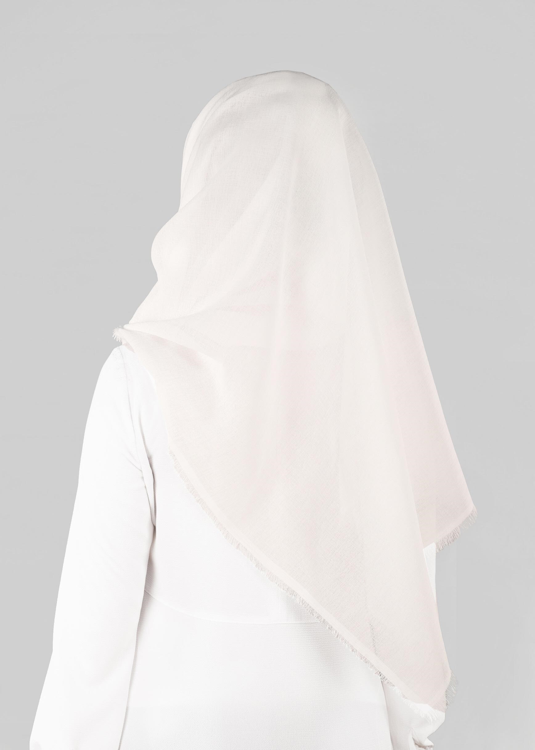 Tesettür giyim EKRU 9900 ALVİNA HİNT İPEKSİ ŞAL