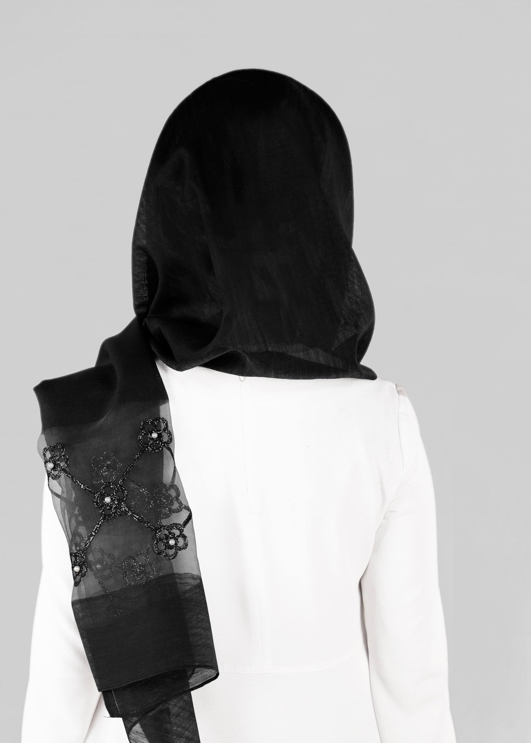 Tesettür giyim SİYAH 9909 ALVİNA NAKIŞ İNCİ ŞAL