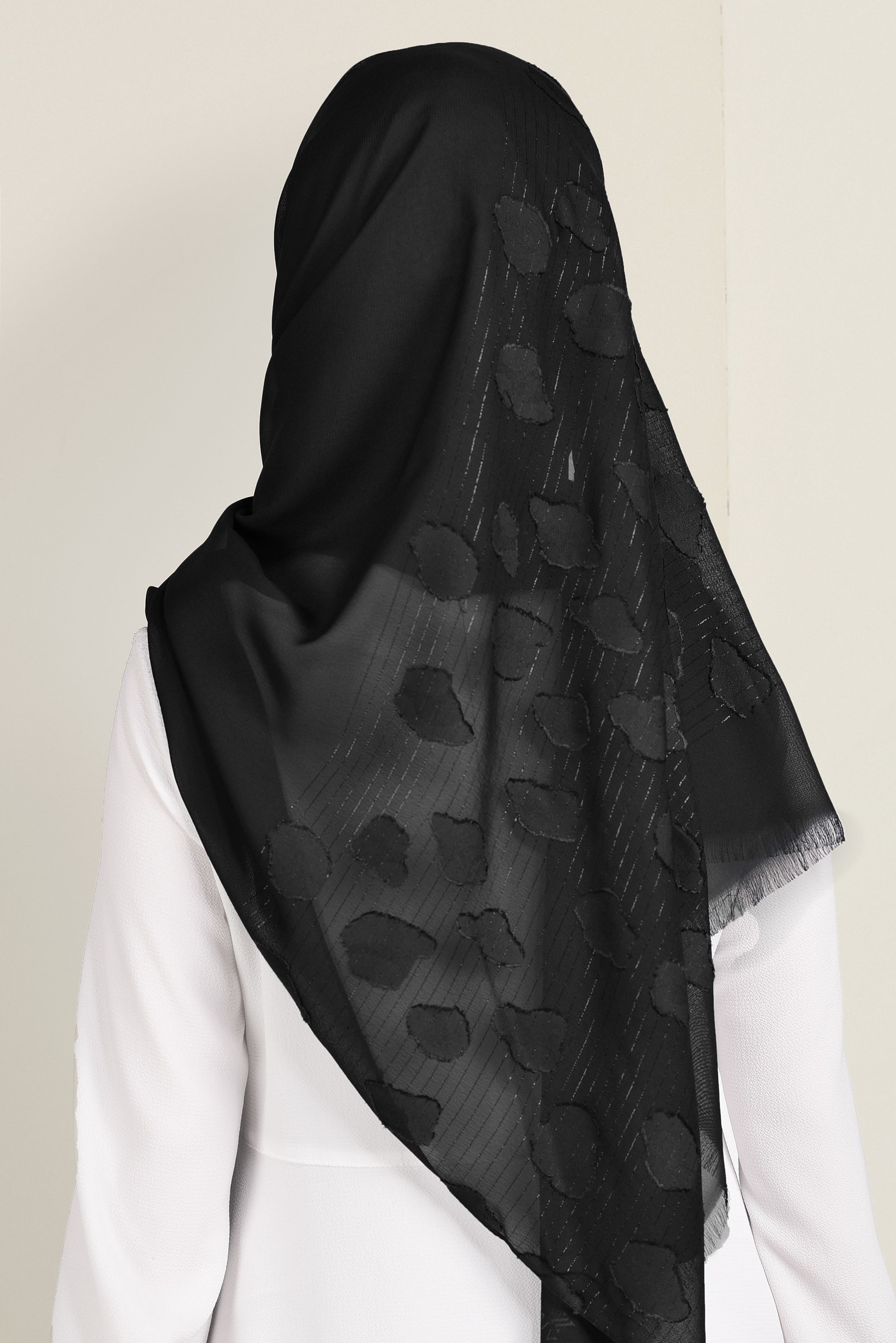 Tesettür giyim SİYAH 9913 ALVİNA SİMLİ ŞİFON ŞAL