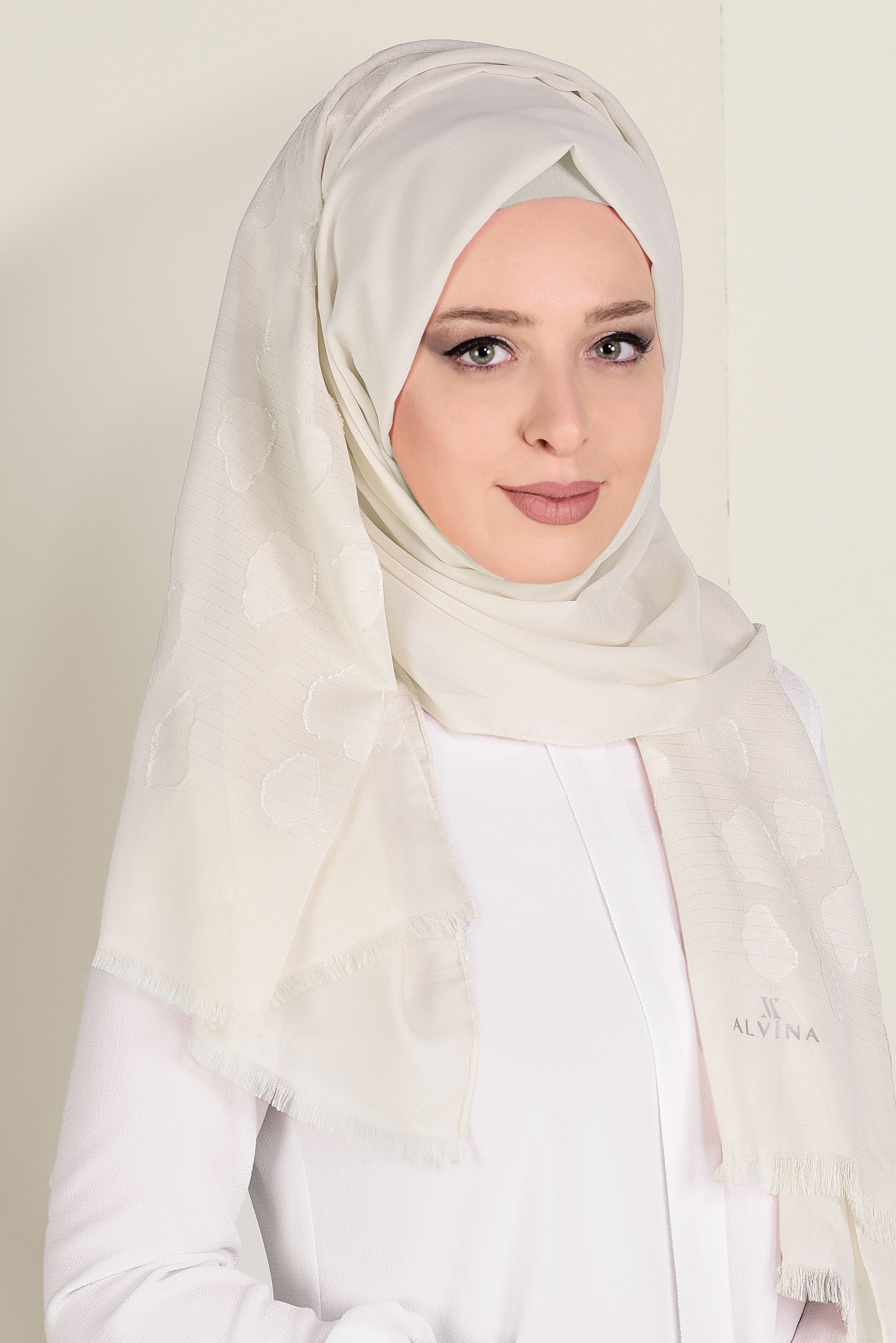 Tesettür giyim EKRU 9913 ALVİNA SİMLİ ŞİFON ŞAL