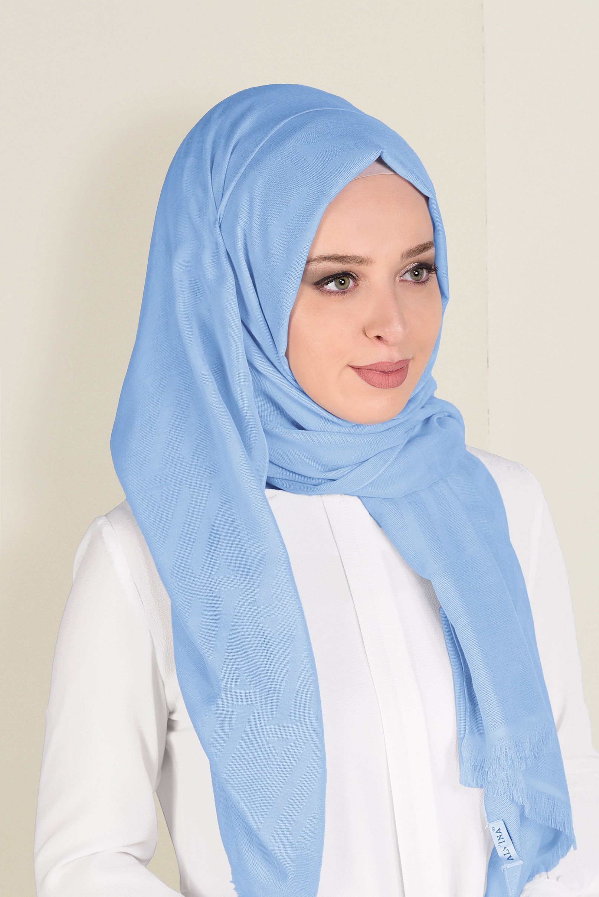 Tesettür giyim MAVİ 9915 ALVİNA LOGOLU  ŞAL