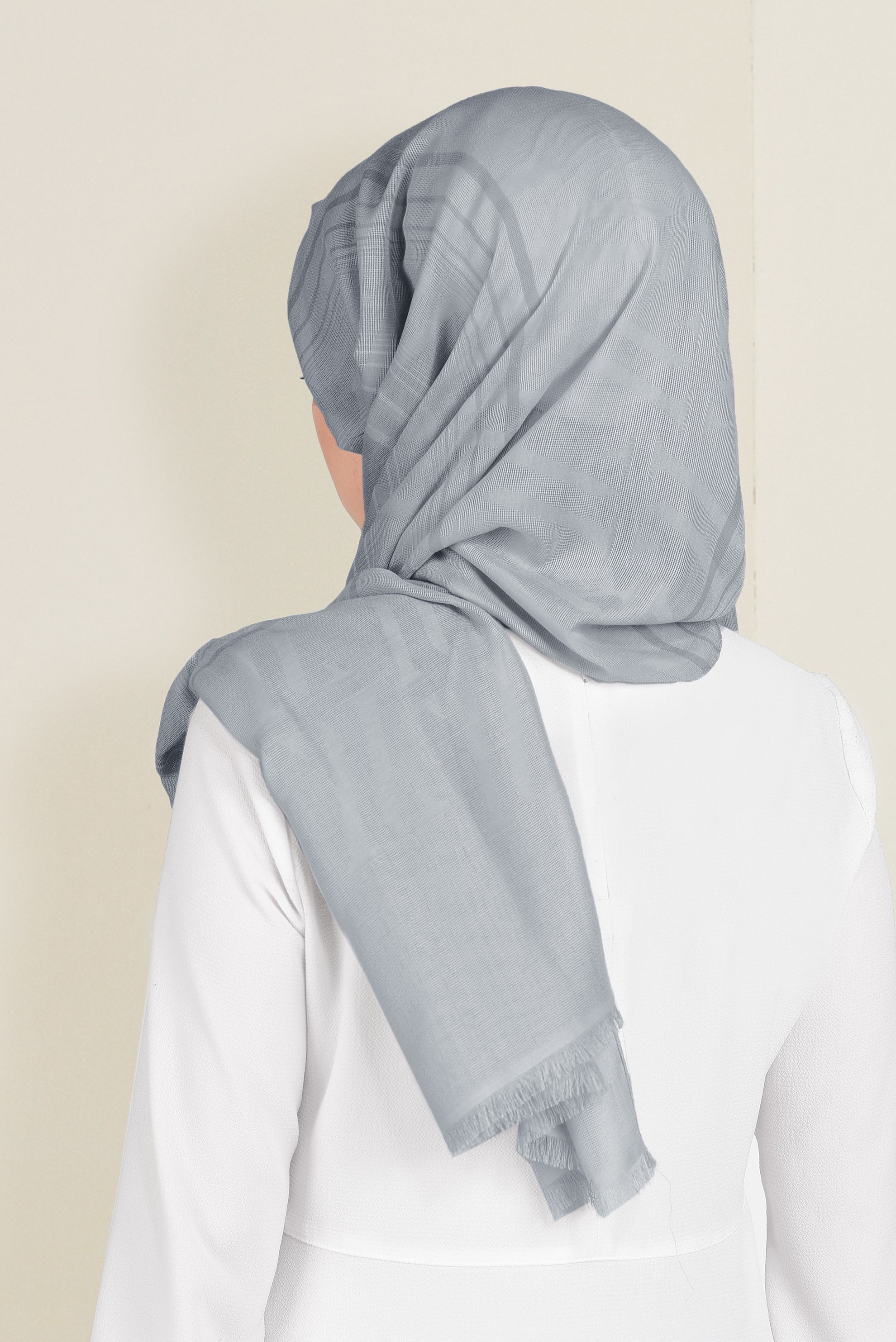 Tesettür giyim GÜMÜŞ 9916 ALVİNA ÇİZGİ LOGOLU  ŞAL