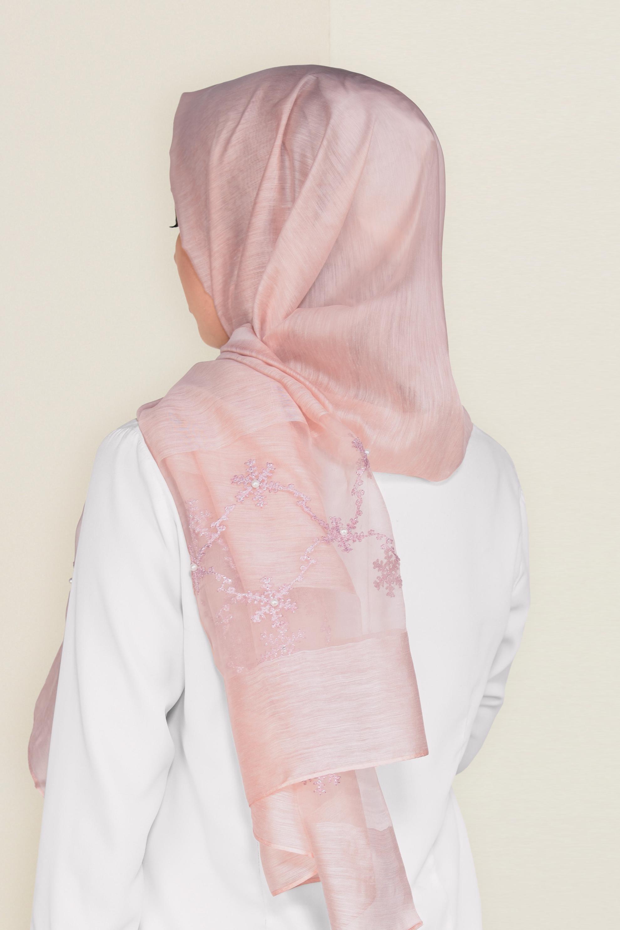 Tesettür giyim PUDRA 9909-1 ALVİNA NAKIŞ İNCİ ŞAL