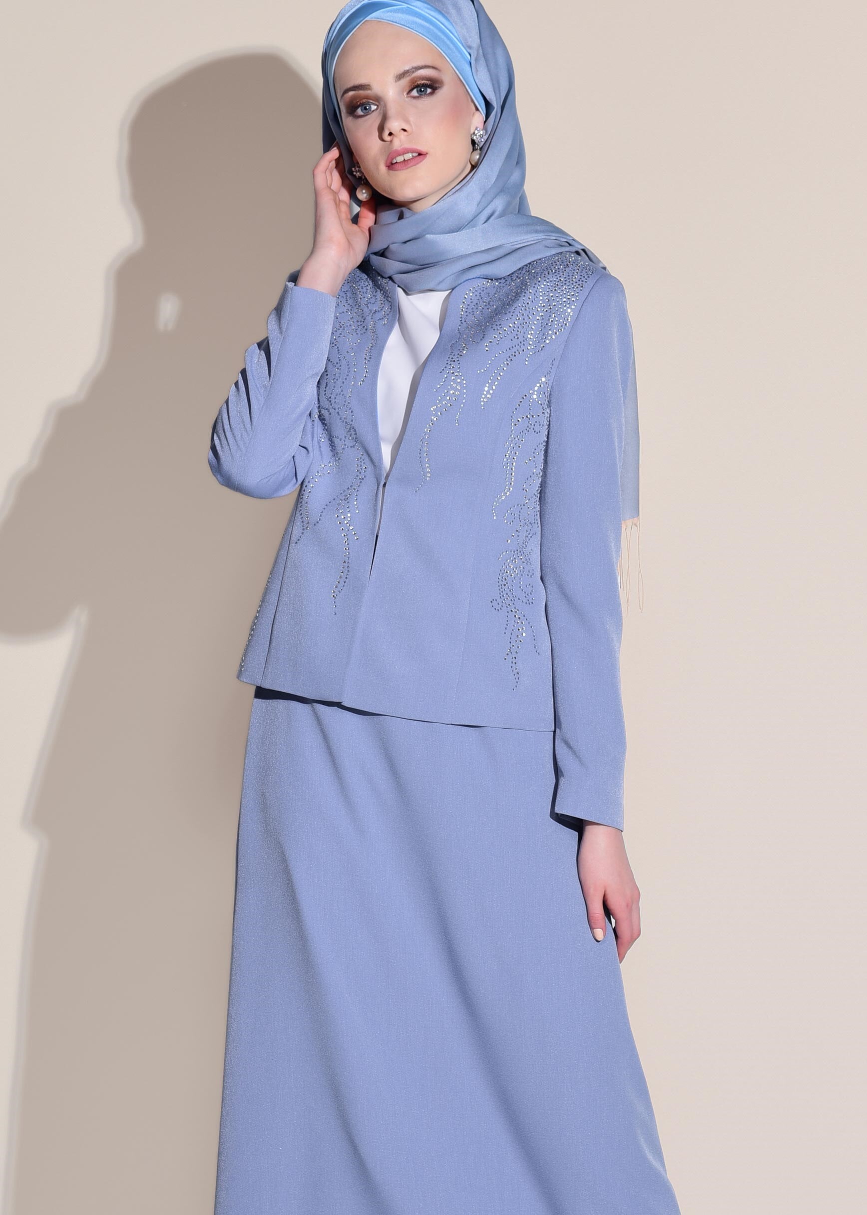 Tesettür giyim MAVİ CEKETİ TAŞLI 3′LÜ ETEKLİ TAKIM 3441