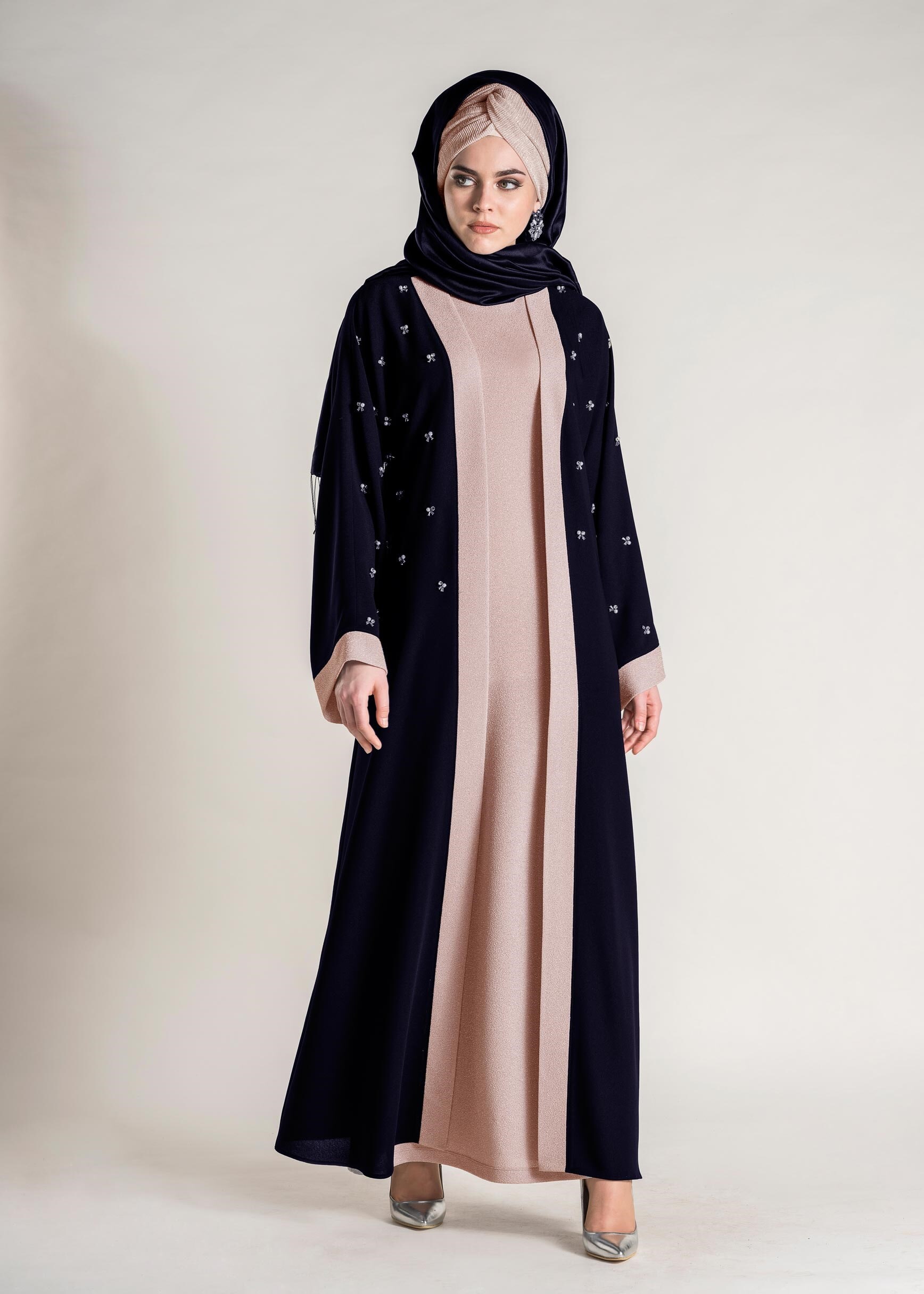 Tesettür giyim PUDRA BONCUK İŞLEMELİ SİMLİ 2′Lİ ELBİSELİ TAKIM 3427