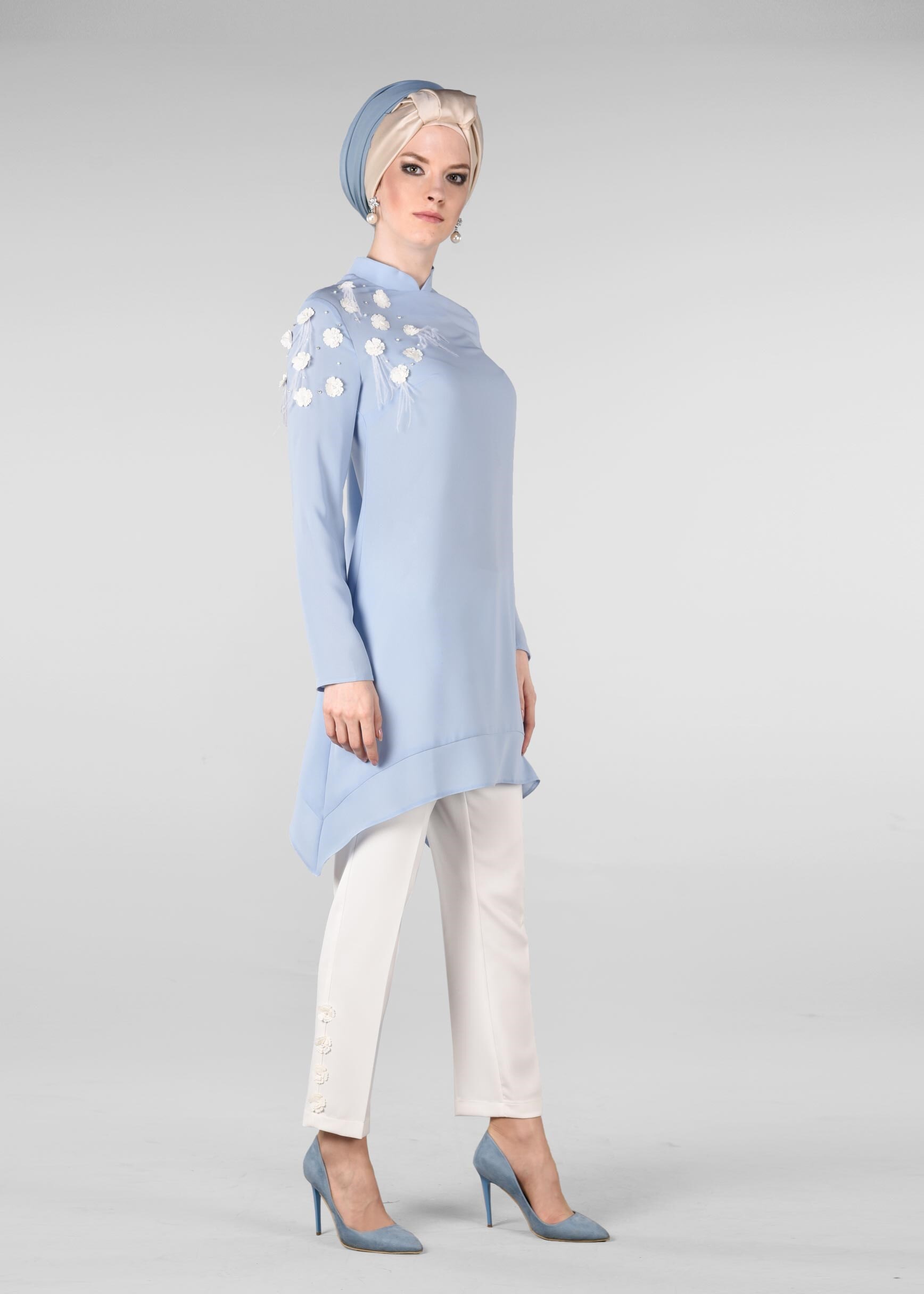 Tesettür giyim MAVİ ÜÇ BOYUTLU ÇİÇEK DETAYLI 2&prime;Lİ PANTOLONLU TAKIM 3415P