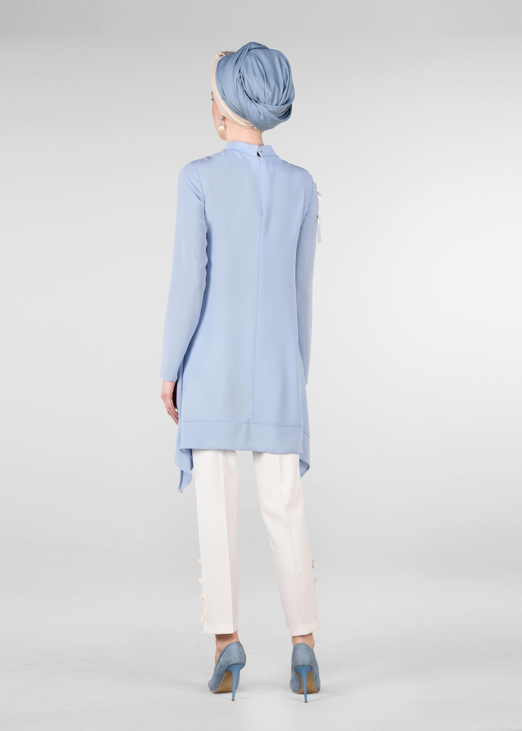 Tesettür giyim MAVİ ÜÇ BOYUTLU ÇİÇEK DETAYLI 2&prime;Lİ PANTOLONLU TAKIM 3415P