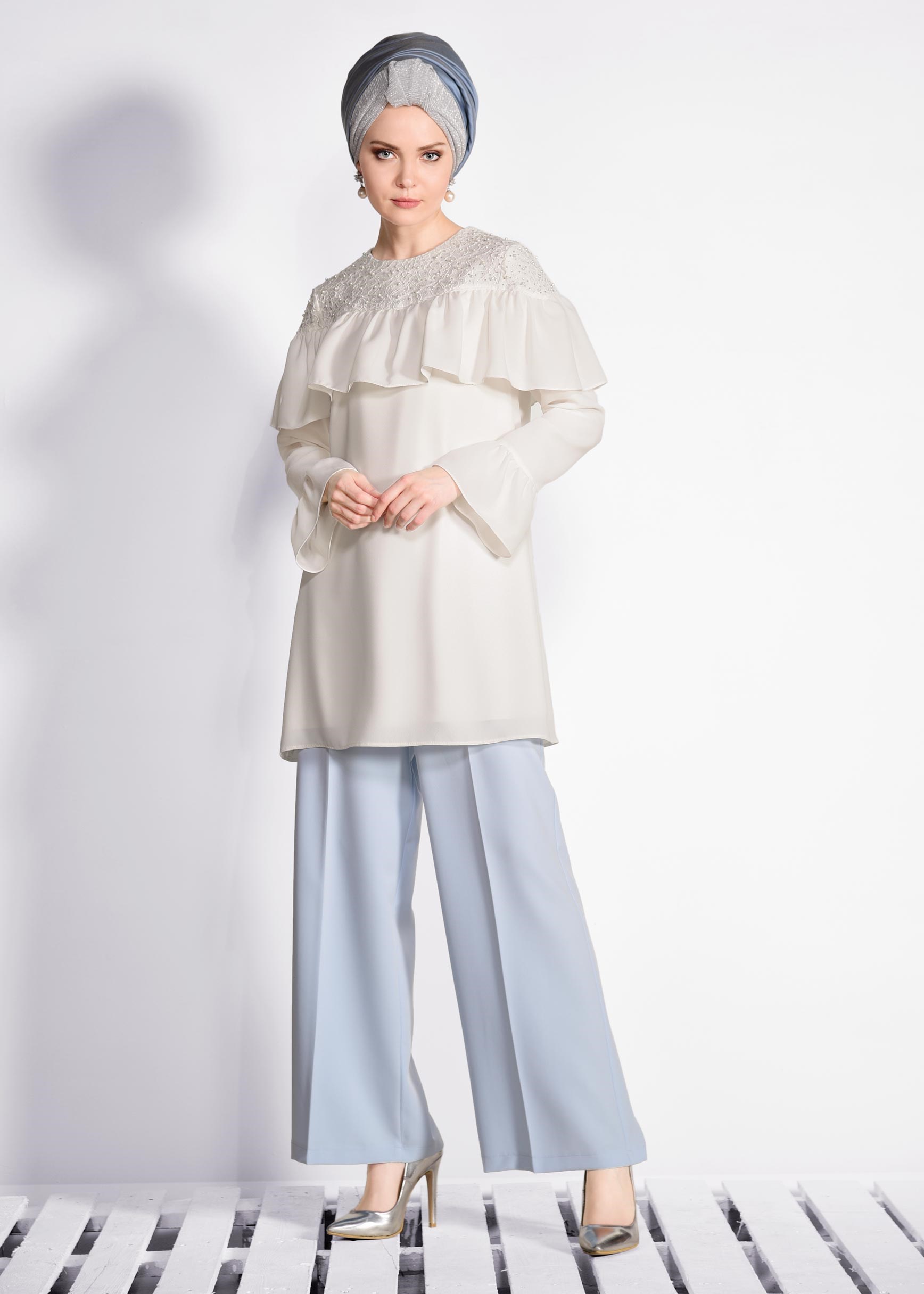 Tesettür giyim BEYAZ FIRFIRLI 2&prime;Lİ PANTOLONLU TAKIM 3416