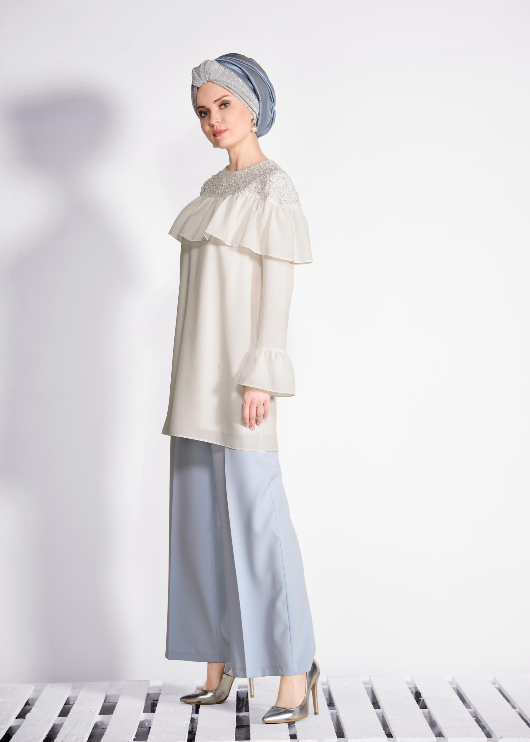 Tesettür giyim BEYAZ FIRFIRLI 2&prime;Lİ PANTOLONLU TAKIM 3416