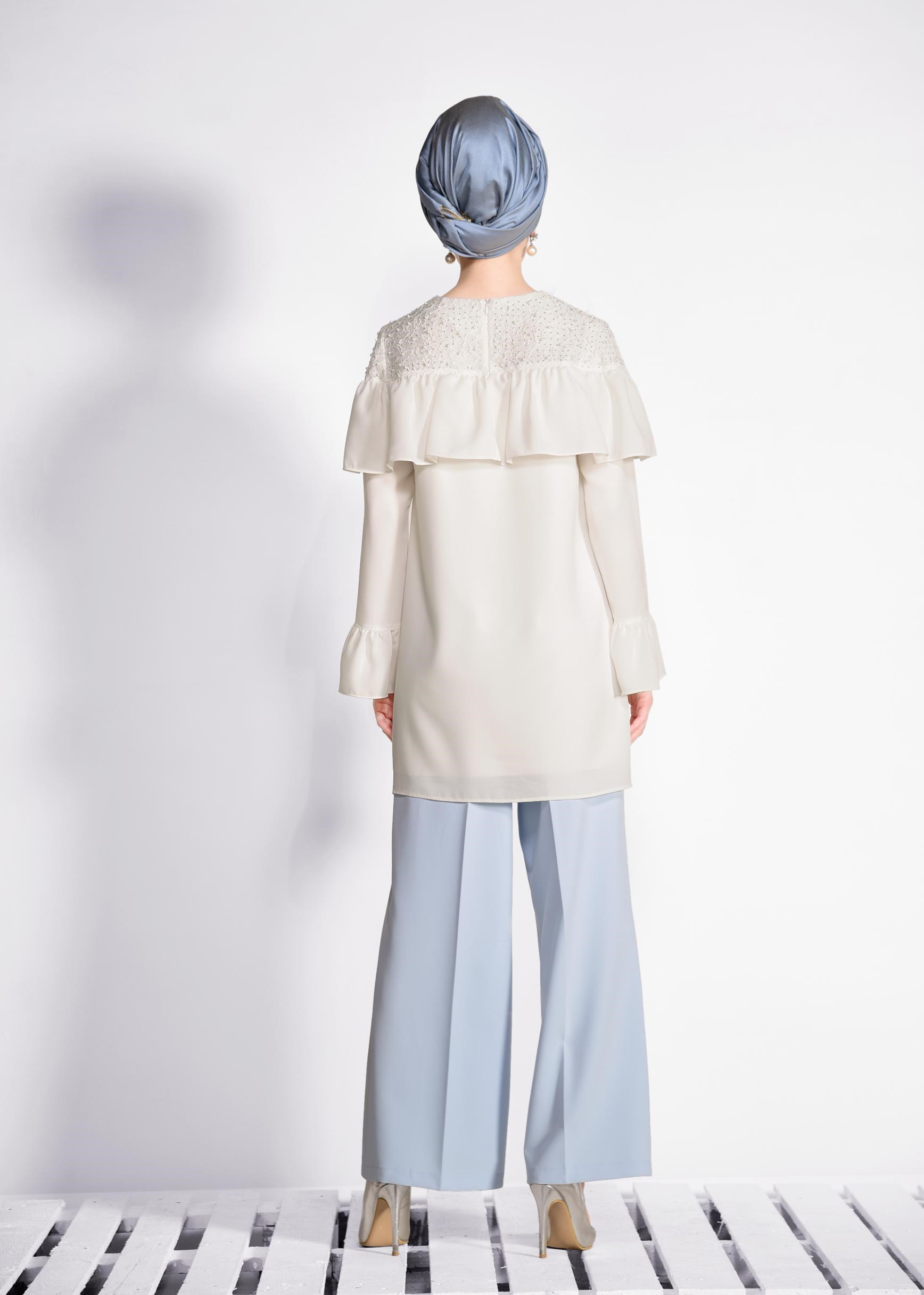 Tesettür giyim BEYAZ FIRFIRLI 2&prime;Lİ PANTOLONLU TAKIM 3416