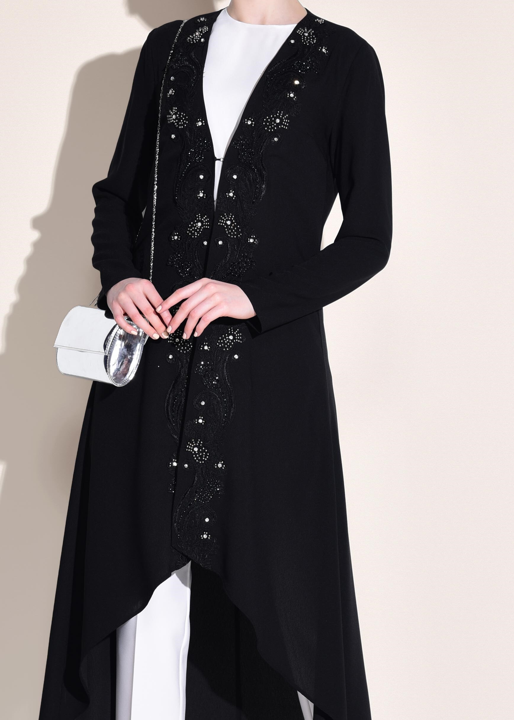 Tesettür giyim SİYAH NAKIŞ İŞLEMELİ 3&prime;LÜ PANTOLONLU TAKIM 3424P