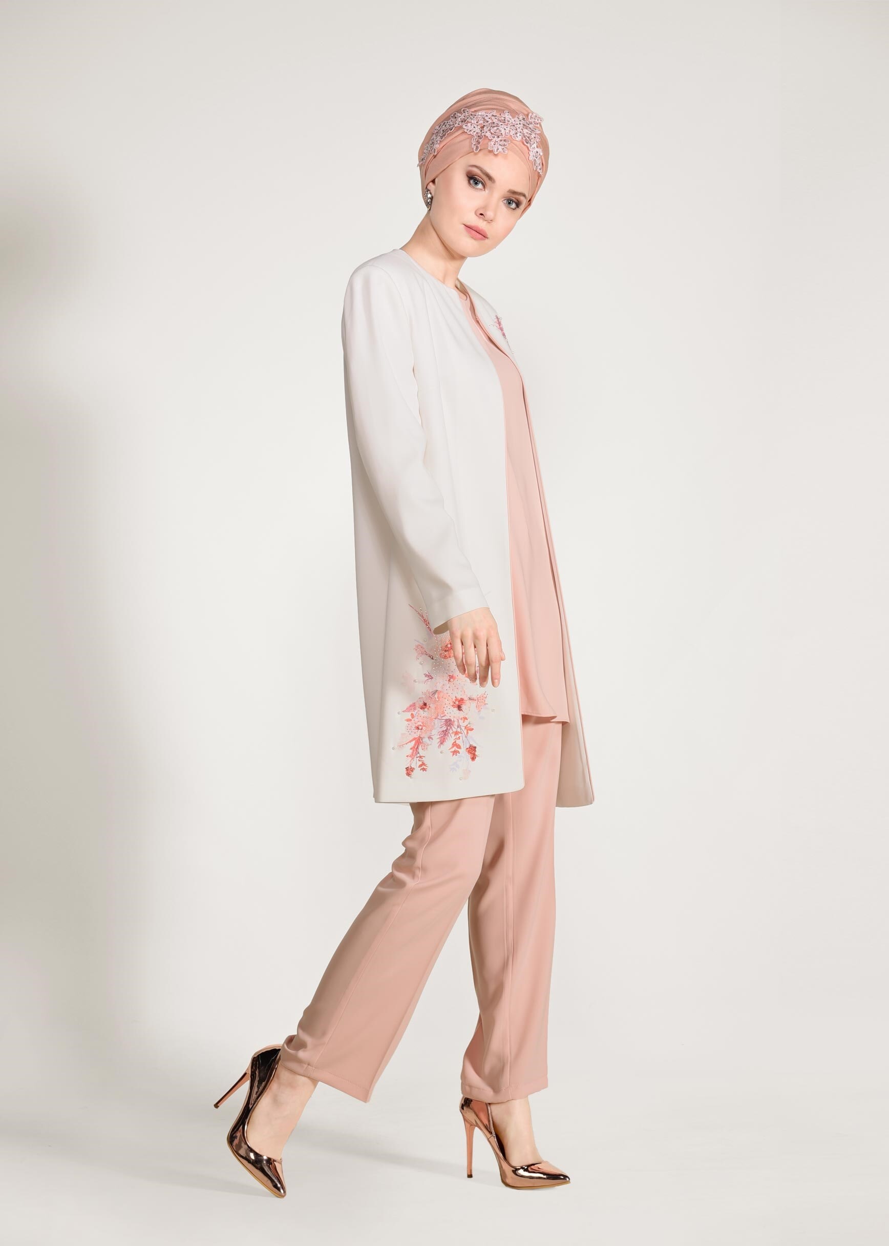 Tesettür giyim PUDRA ÇİÇEK BASKILI 3&prime;LÜ PANTOLONLU TAKIM 3445P