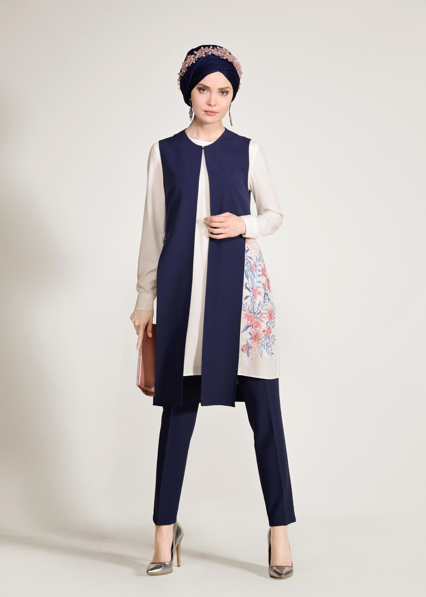 Tesettür giyim LACİVERT ÇİÇEK BASKILI 3&prime;LÜ PANTOLONLU TAKIM 3447P